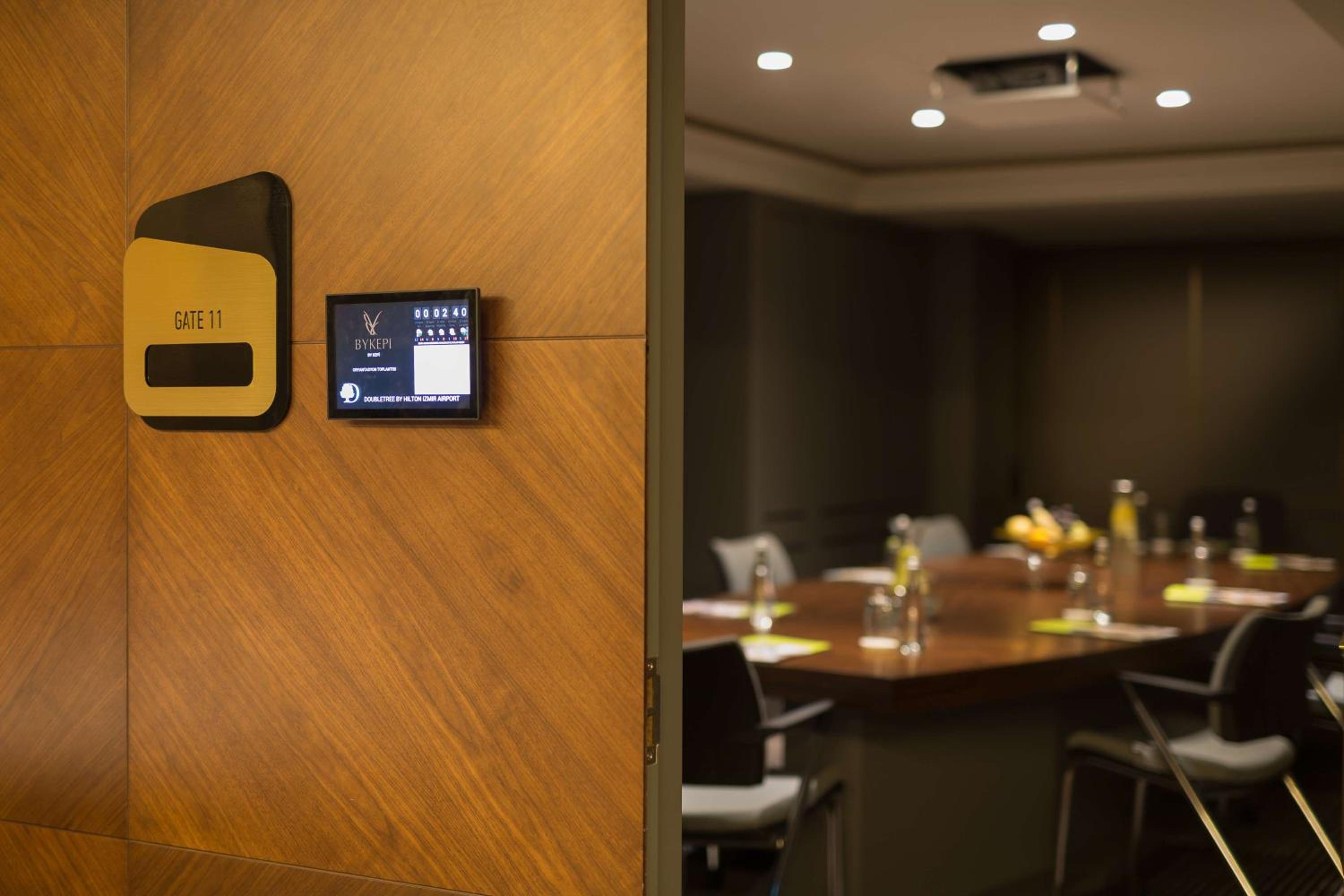 DoubleTree By Hilton Izmir Airport - Image 29