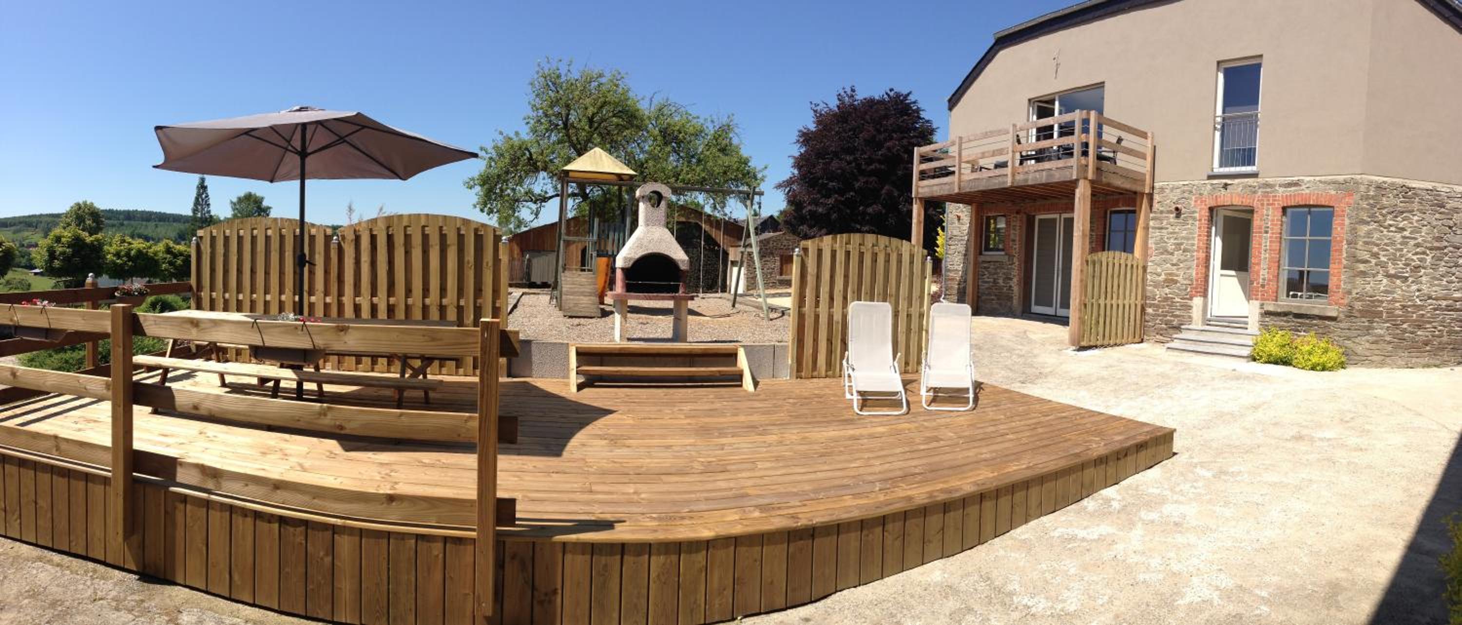 Le Fenil Holiday Home