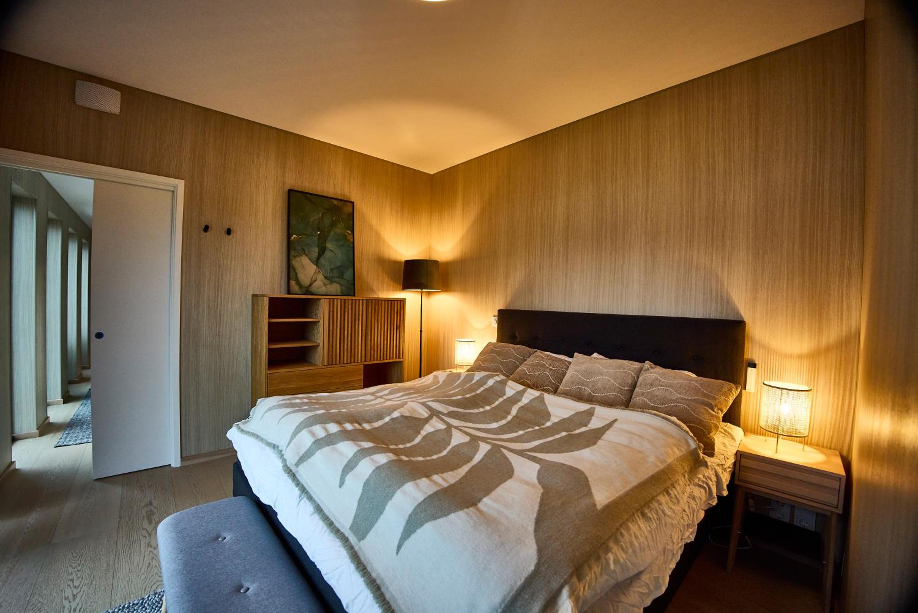 NEW! Lofoten Luxury Home near Henningsvaer view 3