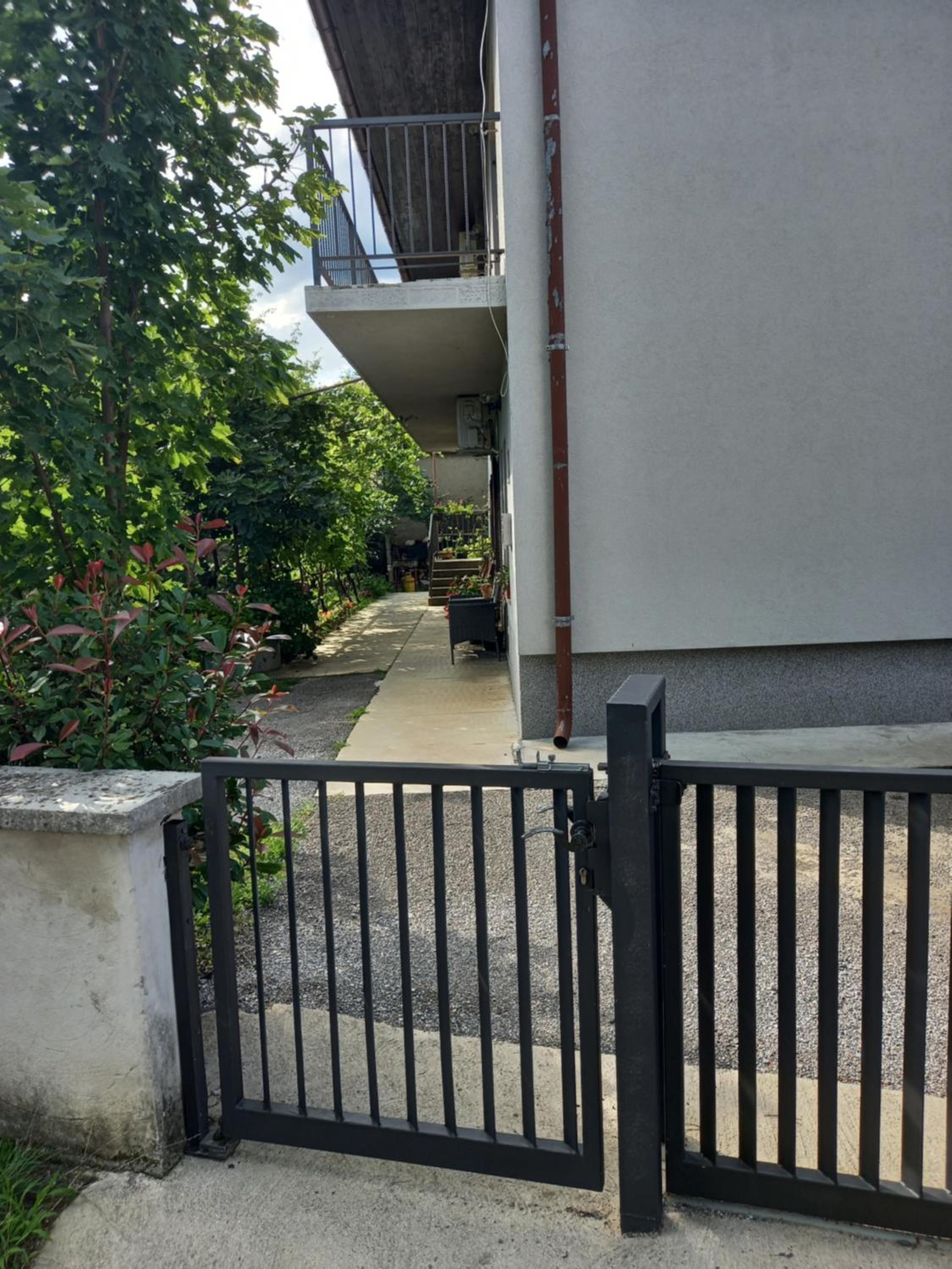 Apartman Dani view 3