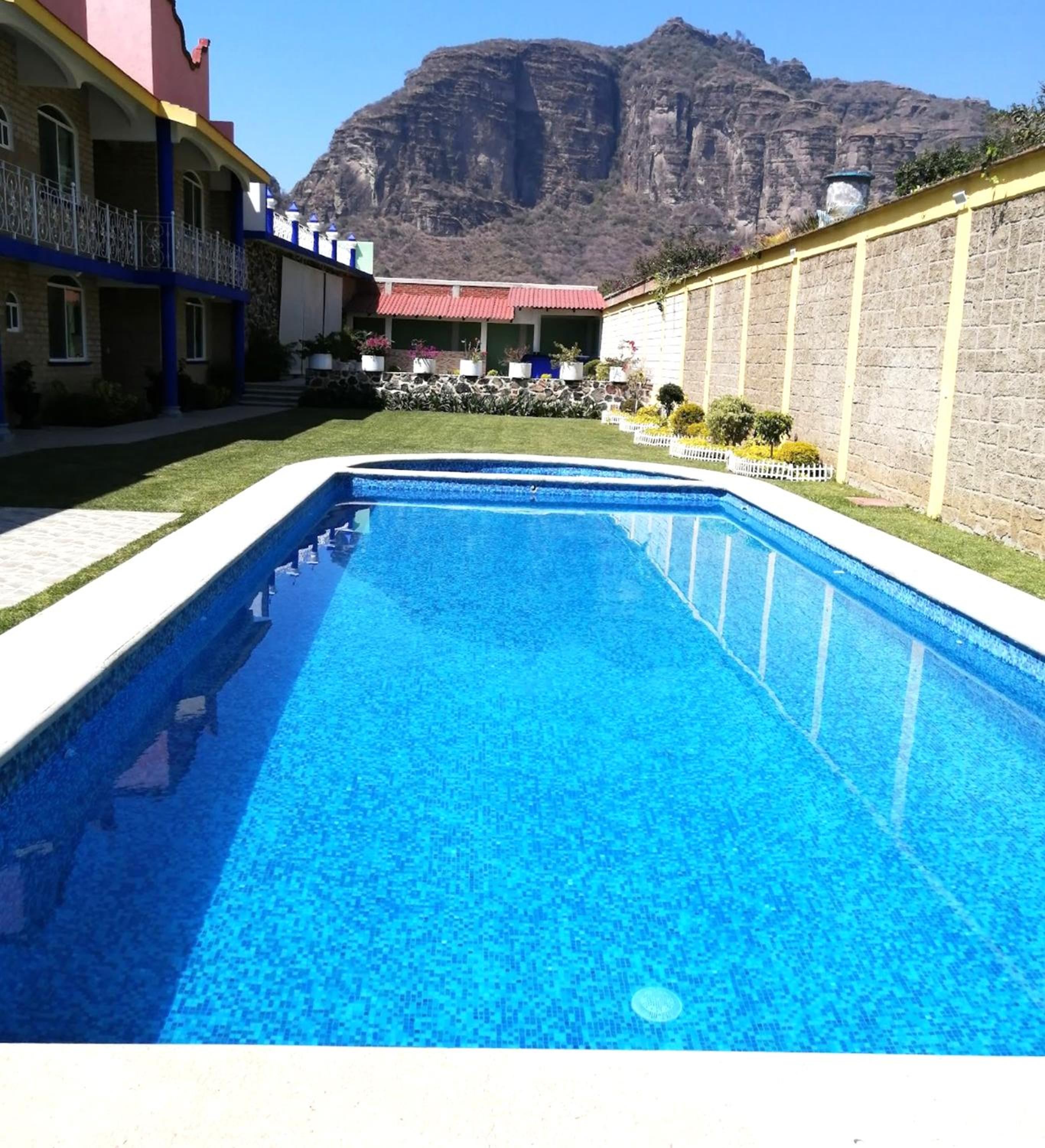 Photo 6