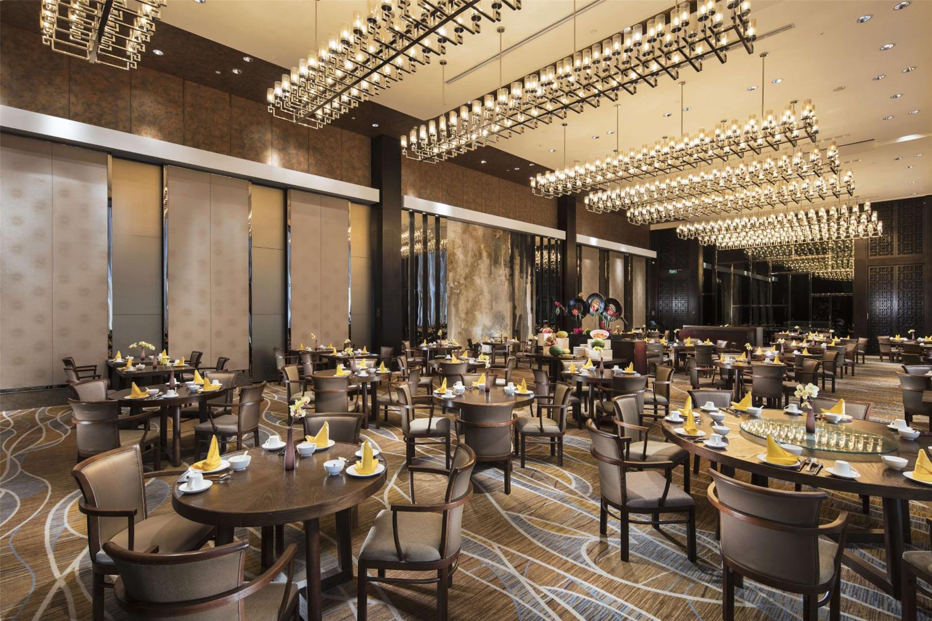 Hilton Guangzhou Tianhe 77
