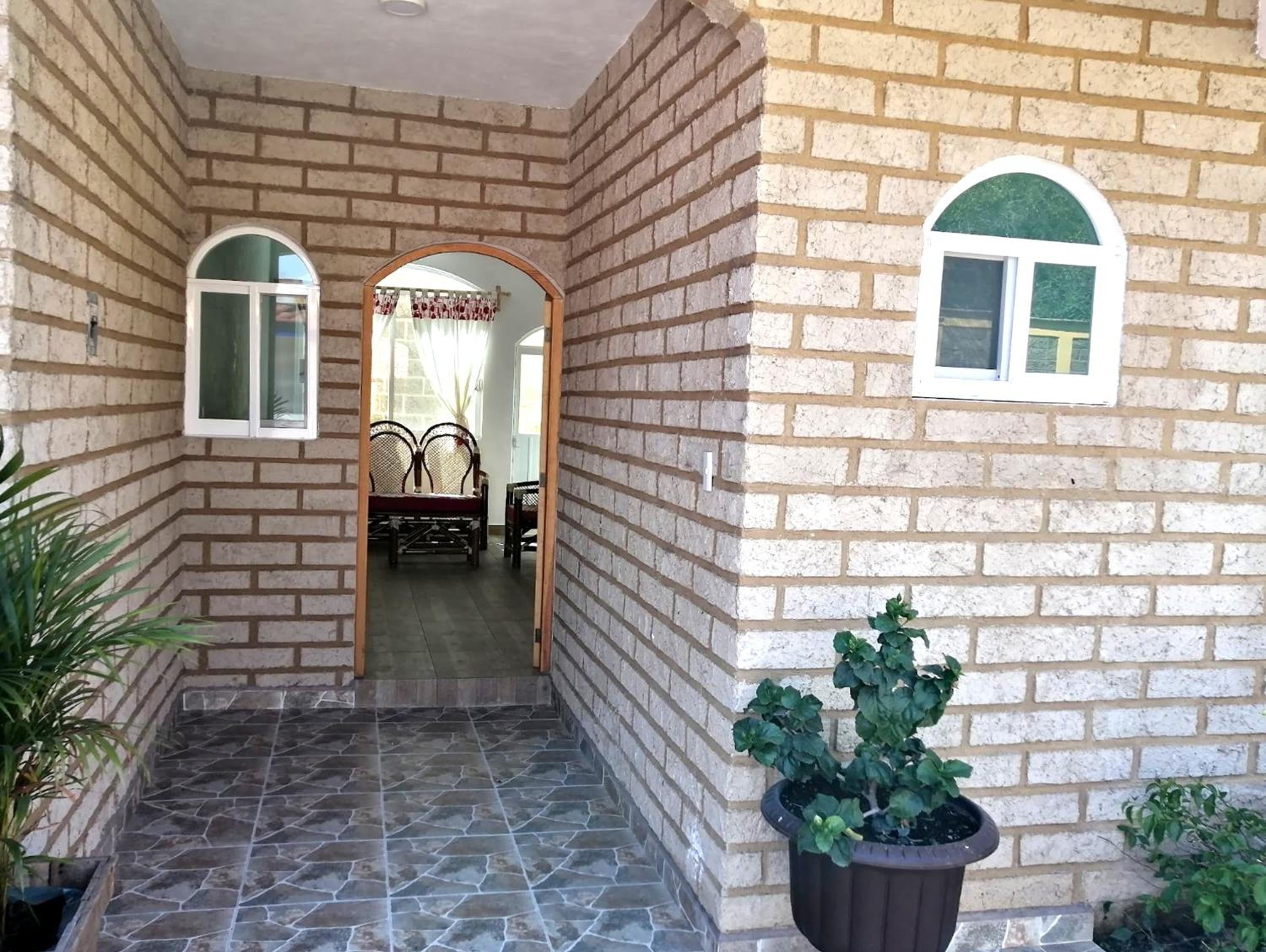 Photo 8