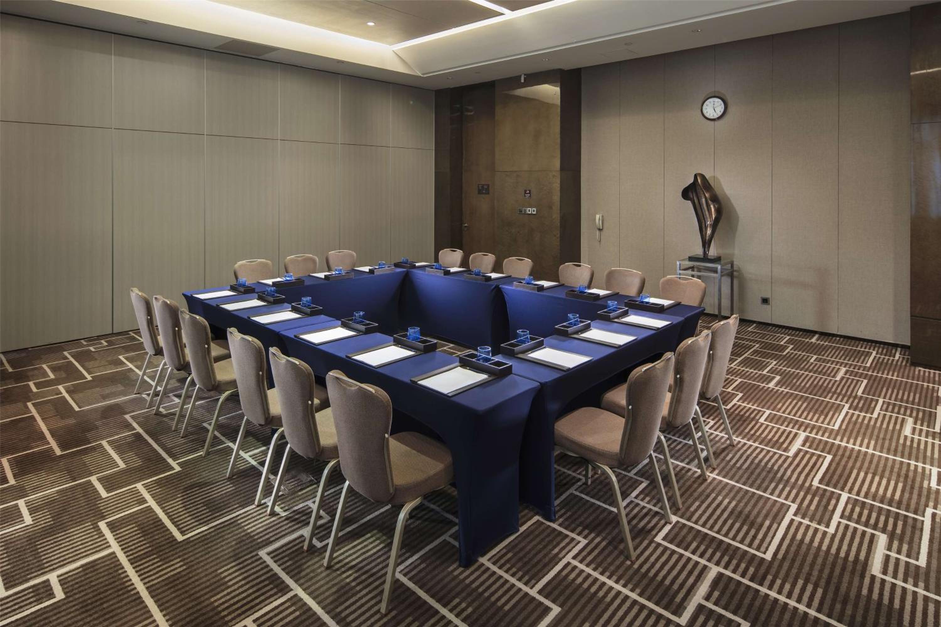 Hilton Guangzhou Tianhe 96