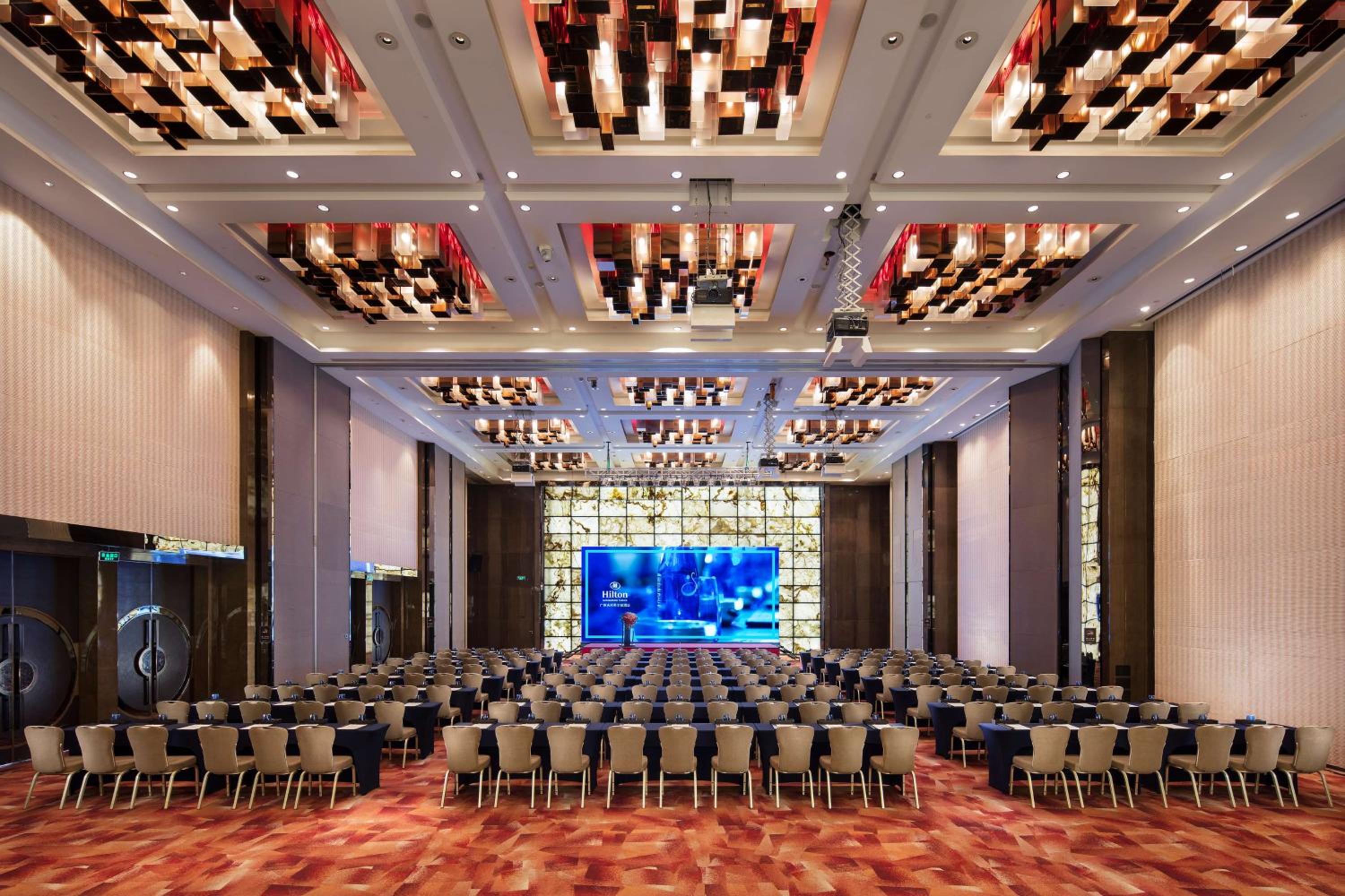Hilton Guangzhou Tianhe 98