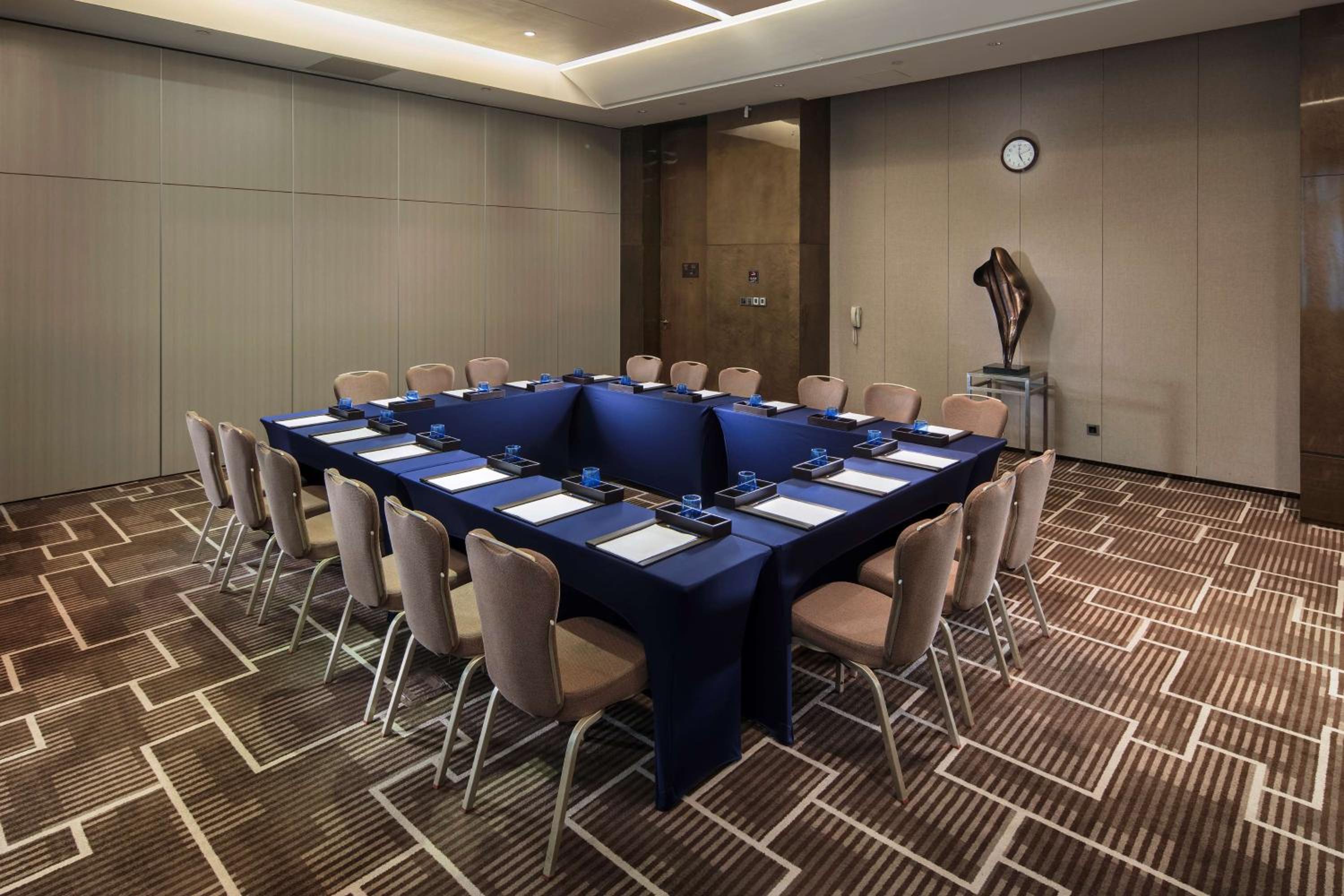 Hilton Guangzhou Tianhe 25