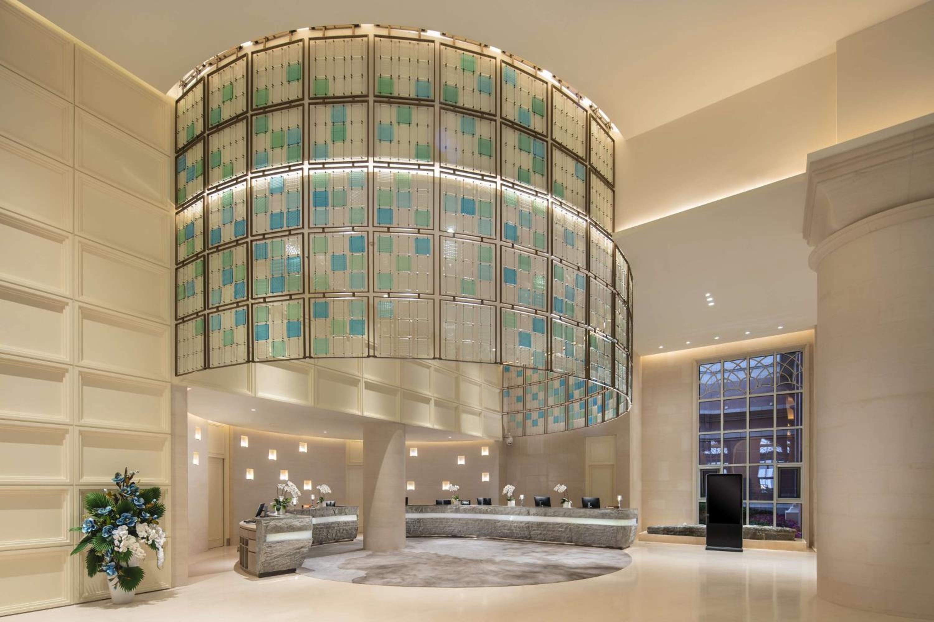 Hilton Dalian Golden Pebble Beach Resort