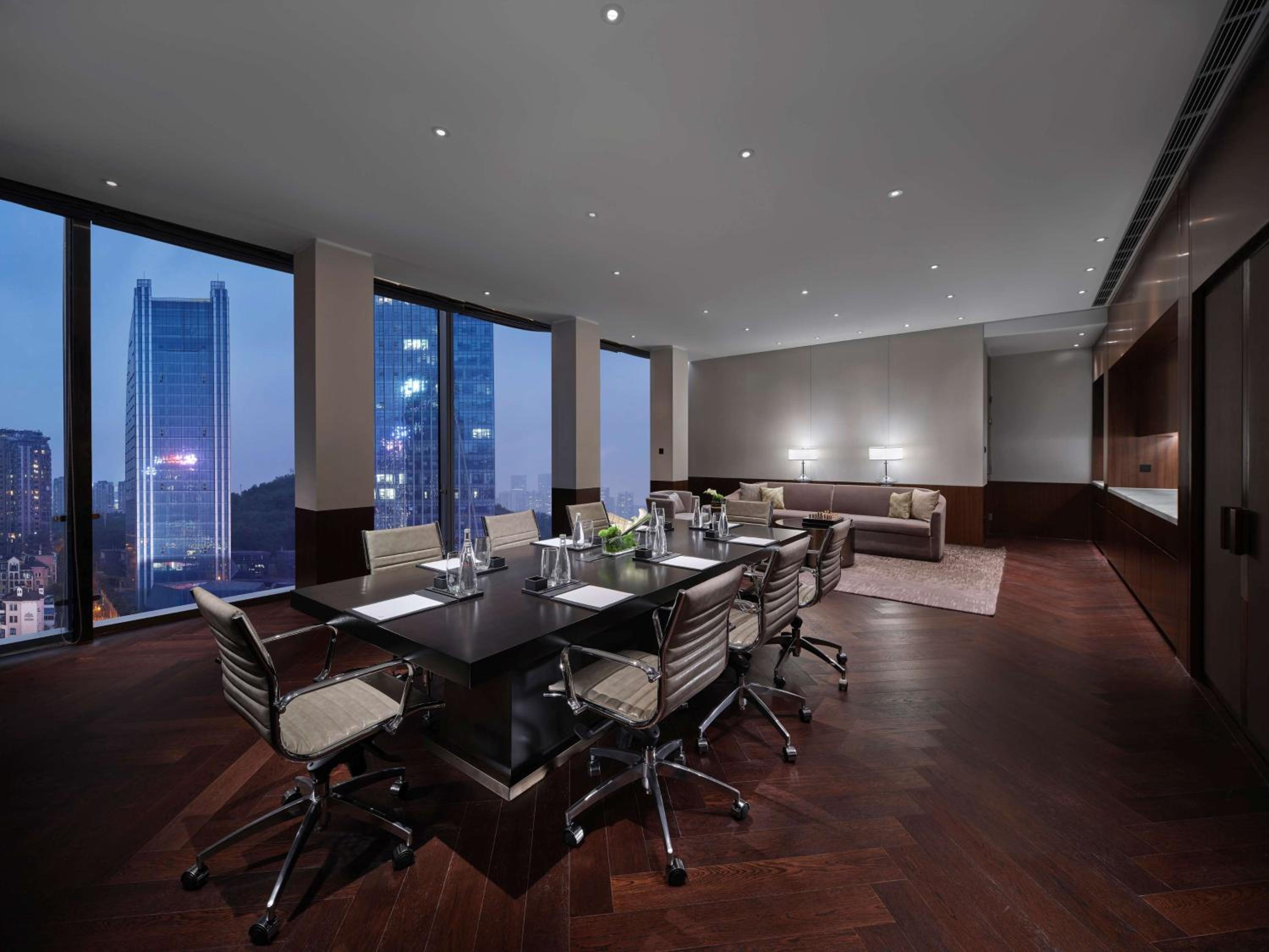Guiyang Vacations - Hilton Guiyang - Property Image 3