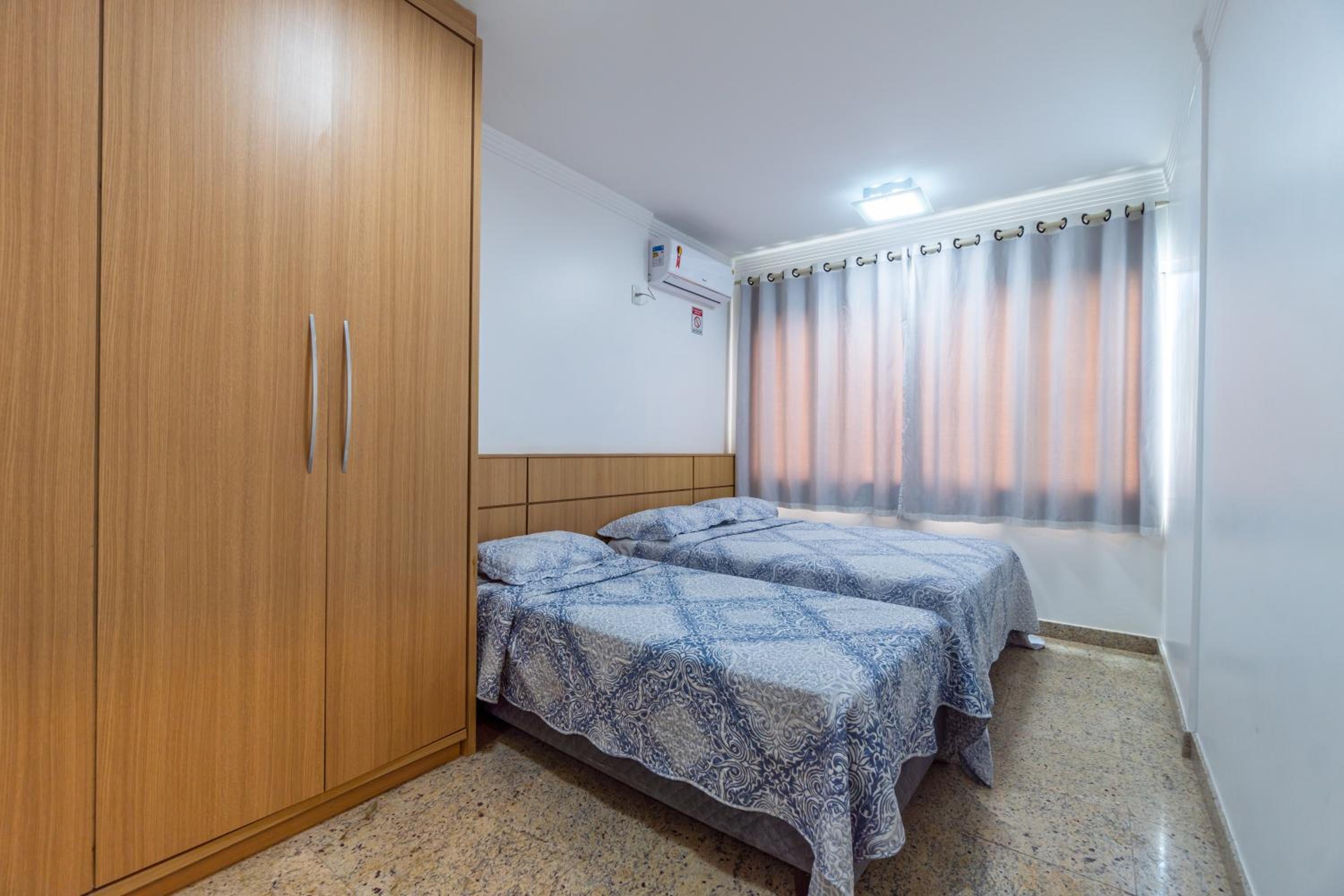 Triplex pé na areia
