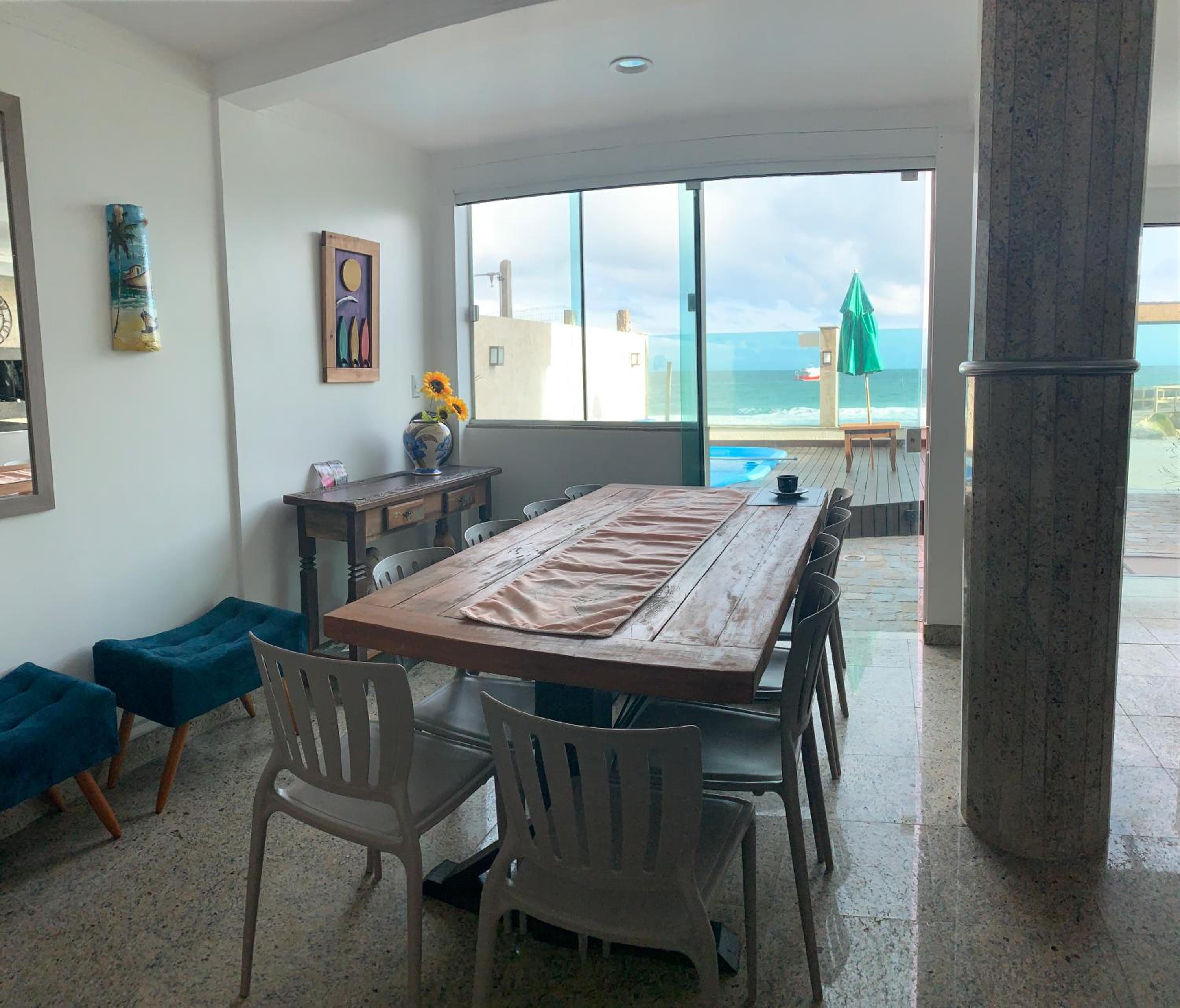Triplex pé na areia