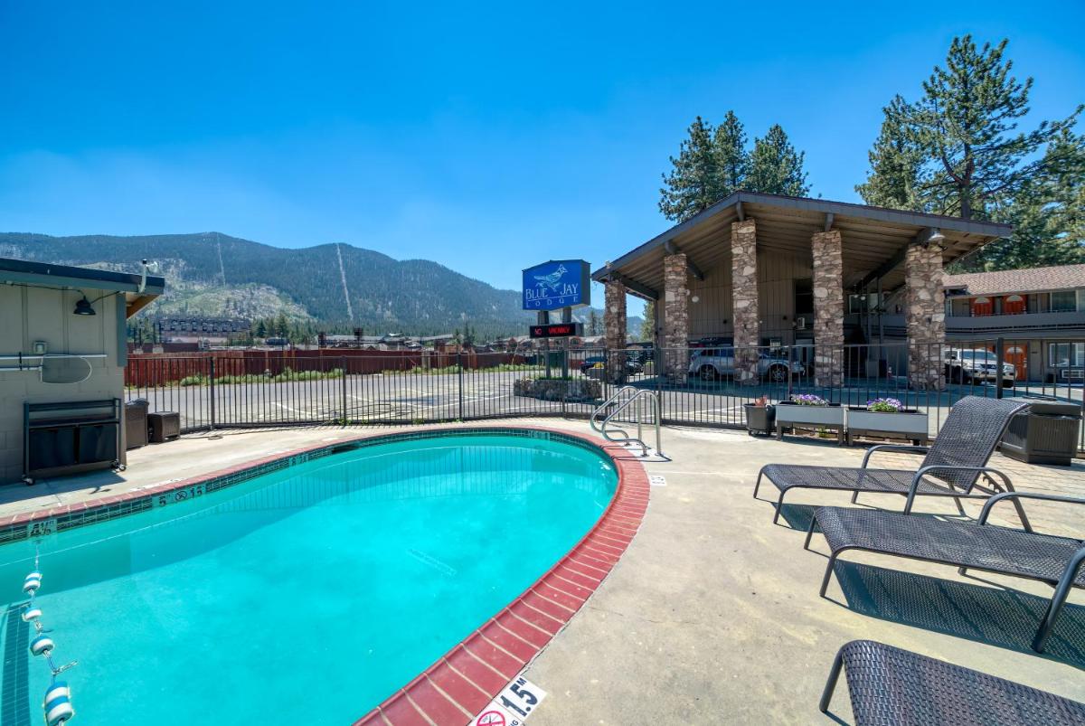 Lake Tahoe Vacations - Blue Jay Lodge - Property Image 10