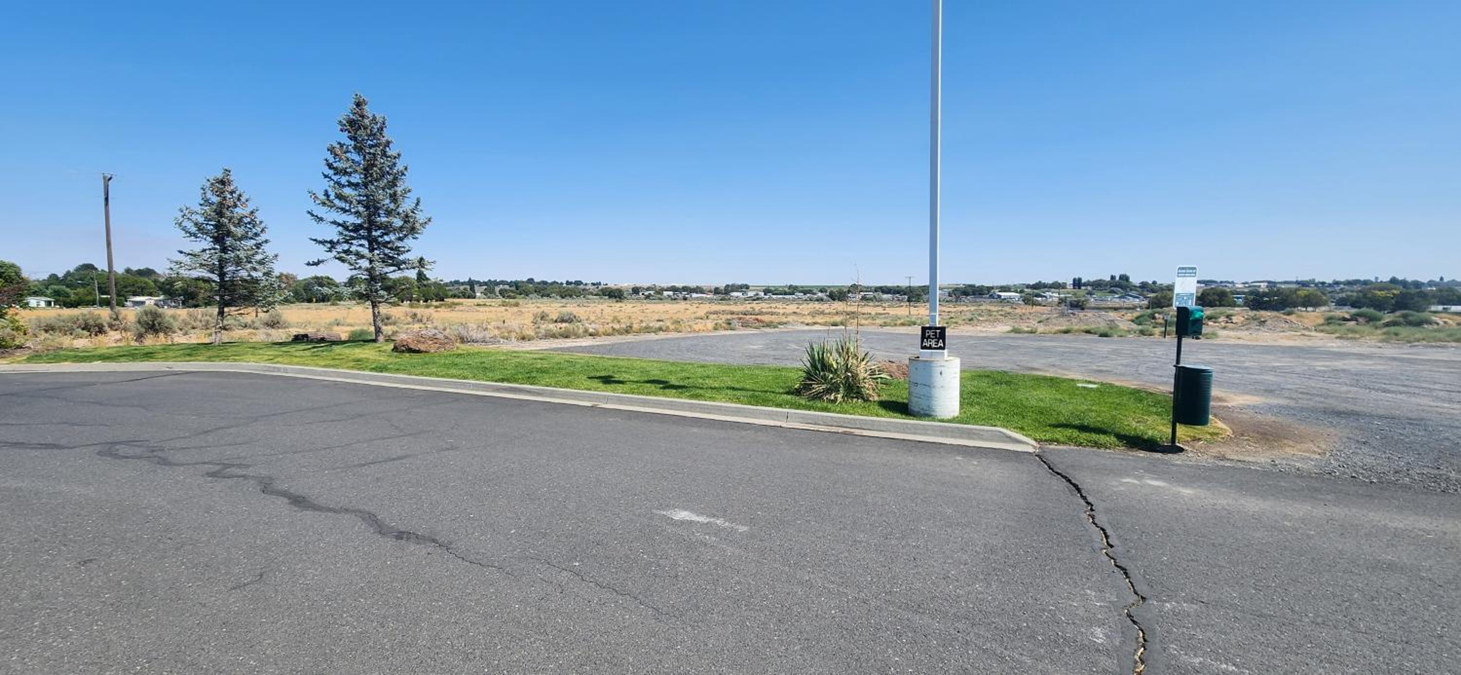 Moses Lake Vacations - Ten Pin Inn  Suites - Property Image 12