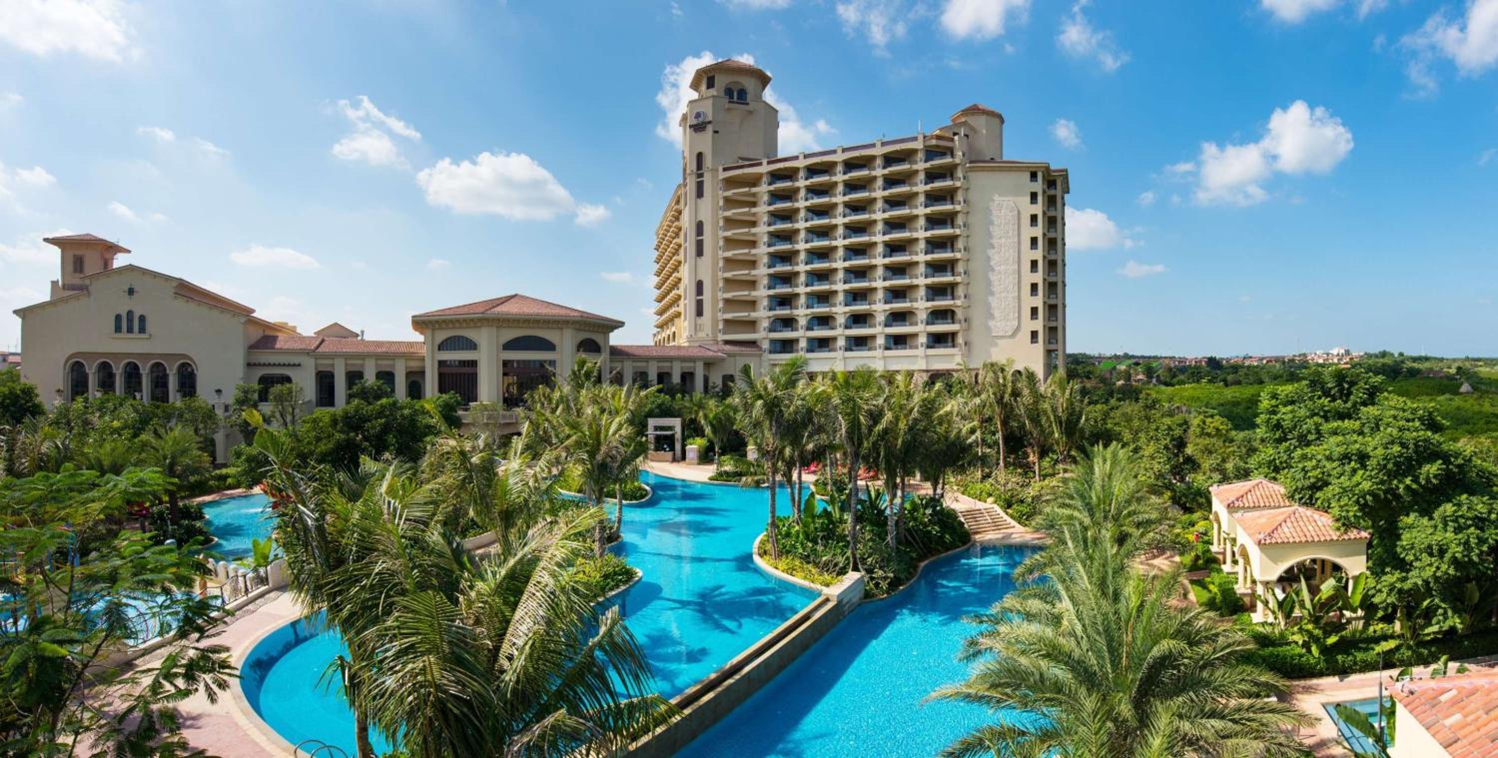 DoubleTree by Hilton Haikou Chengmai