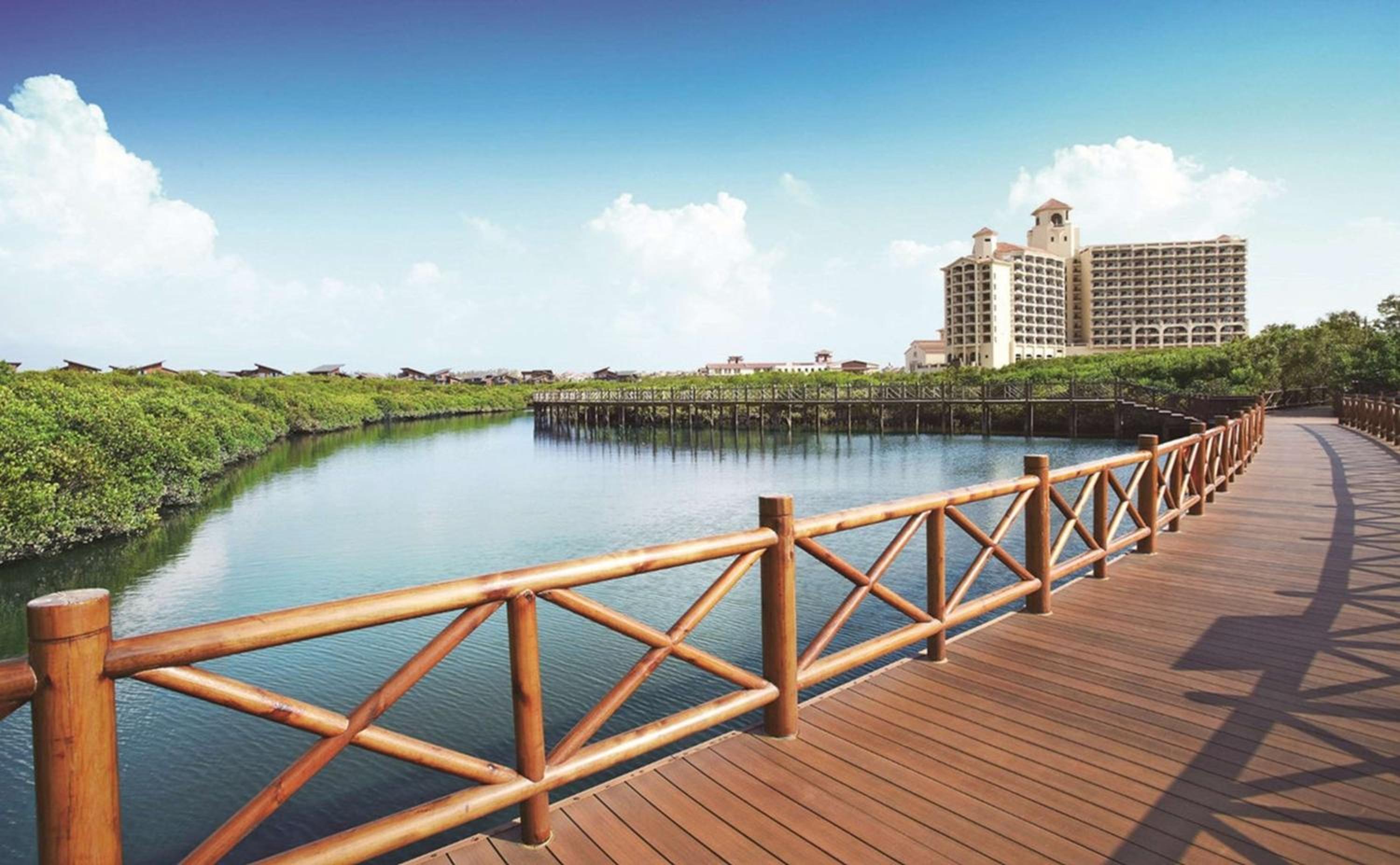 DoubleTree by Hilton Haikou Chengmai
