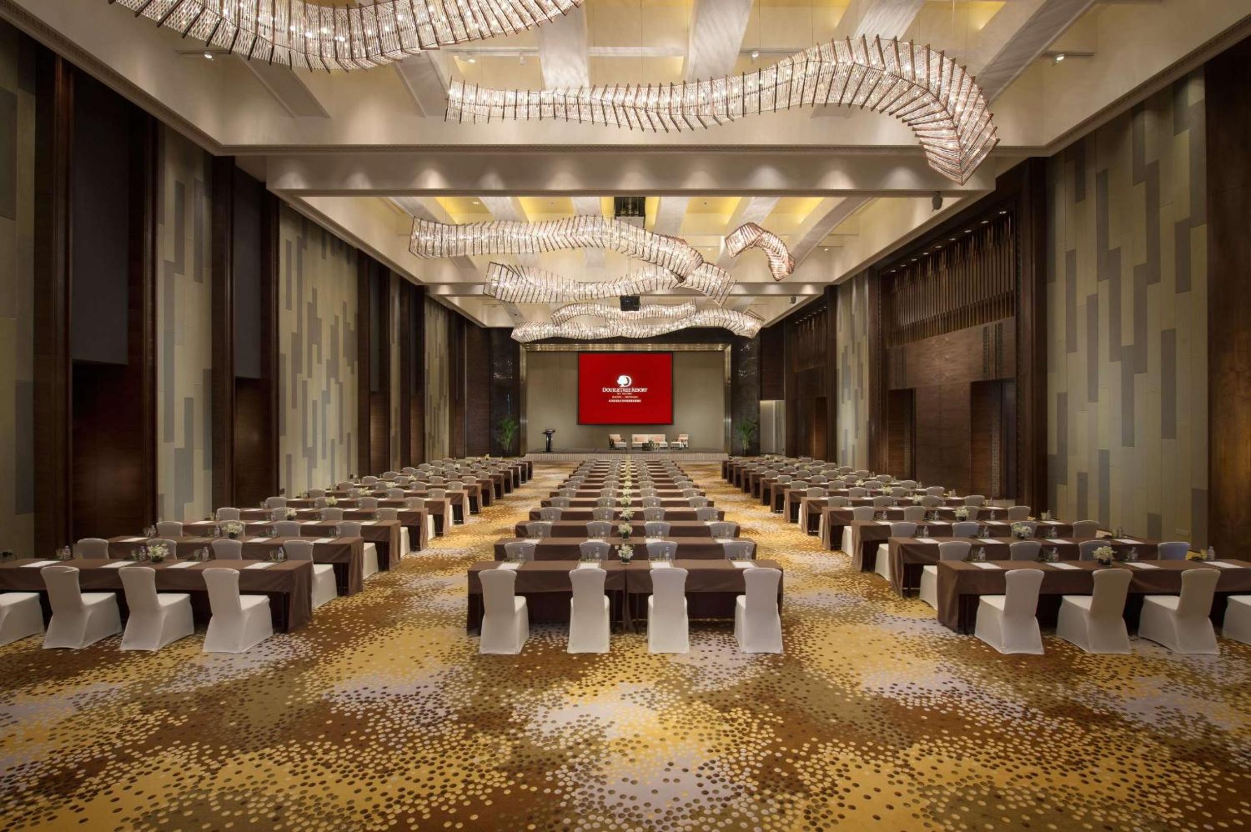 DoubleTree by Hilton Haikou Chengmai