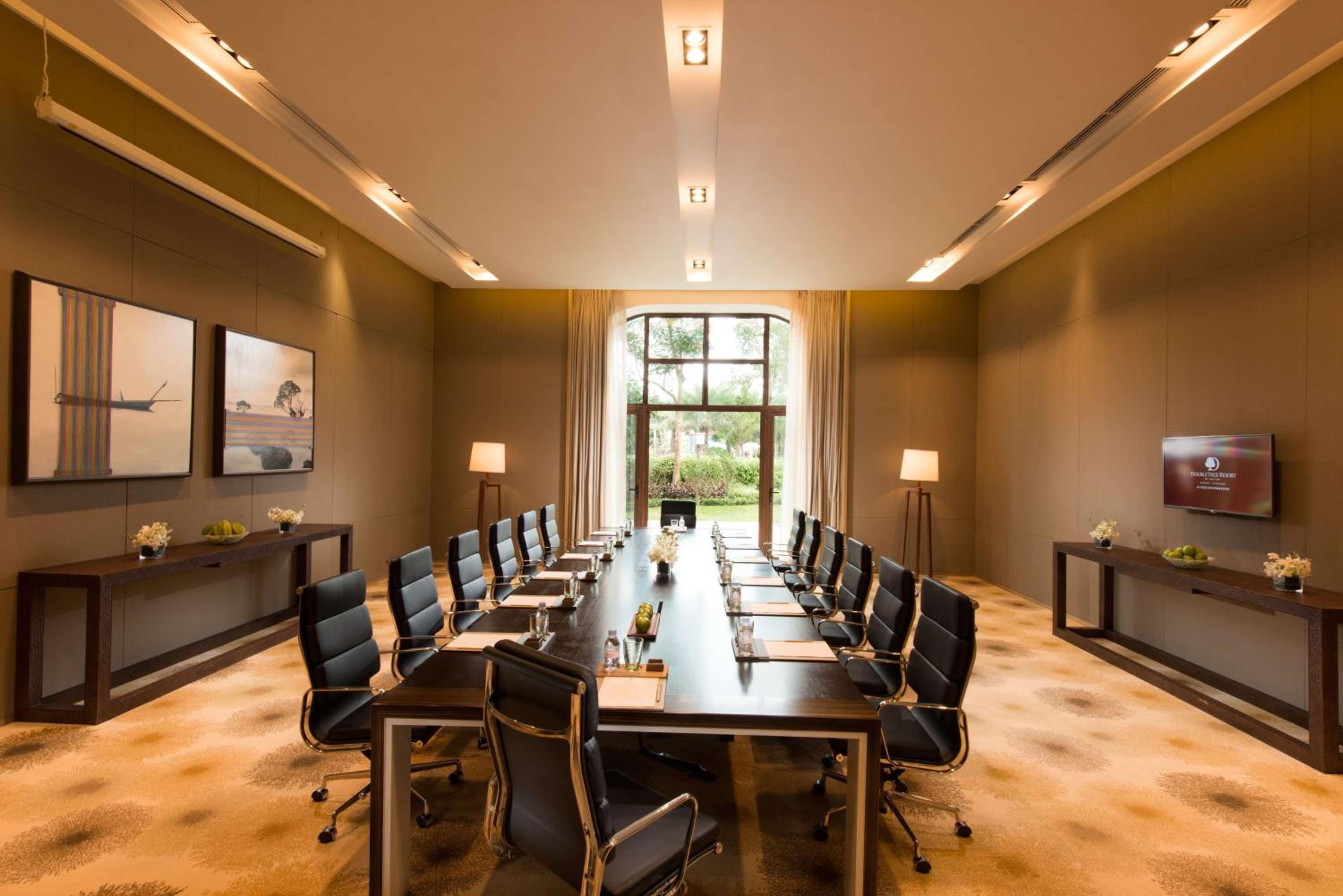DoubleTree by Hilton Haikou Chengmai