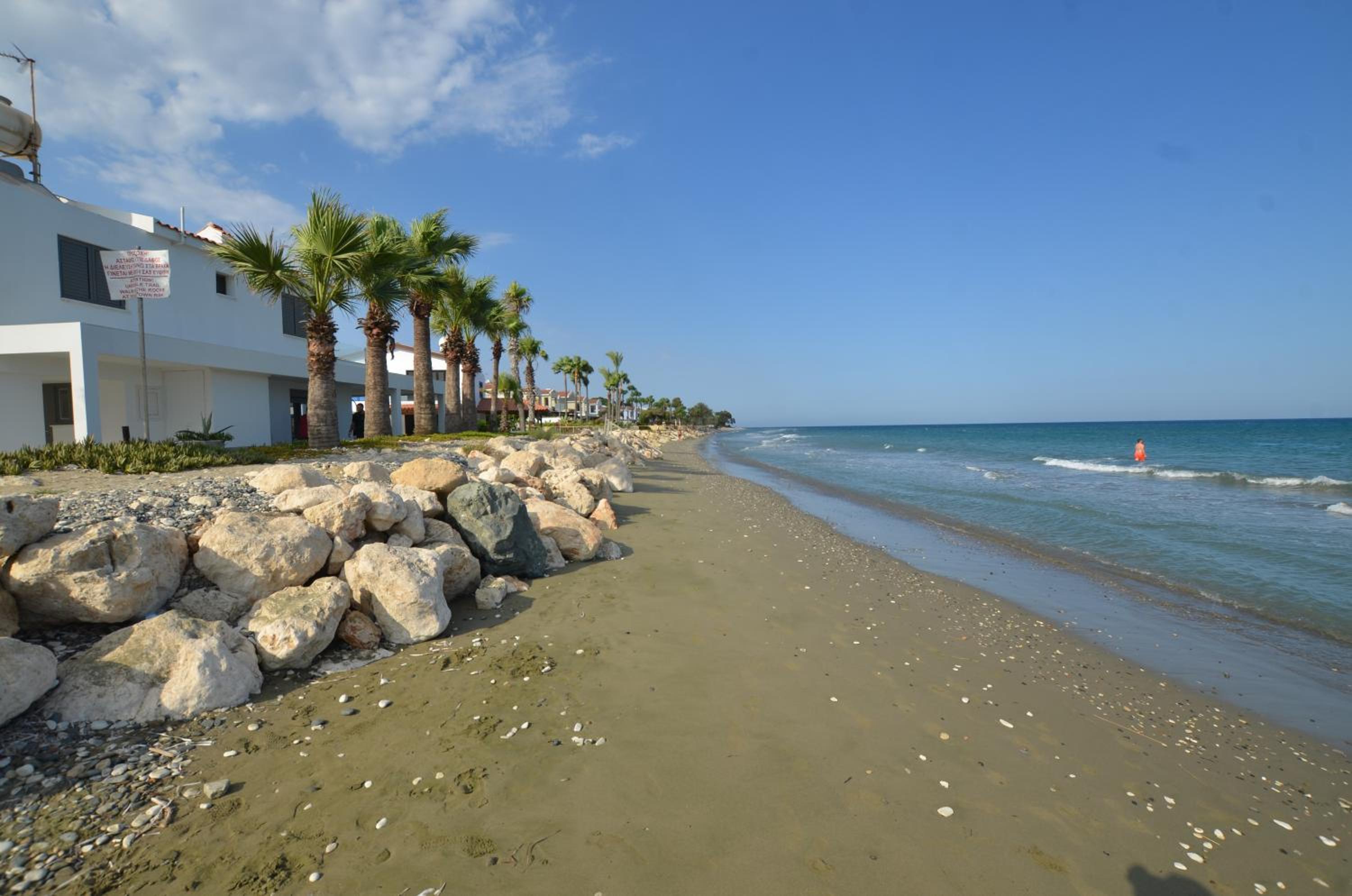 Meneou Blu Beach House*
