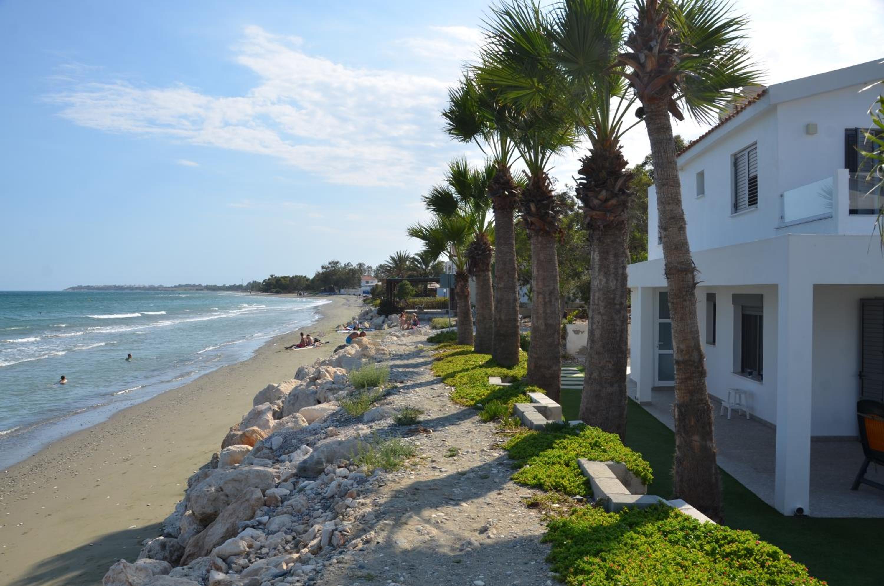 Meneou Blu Beach House*