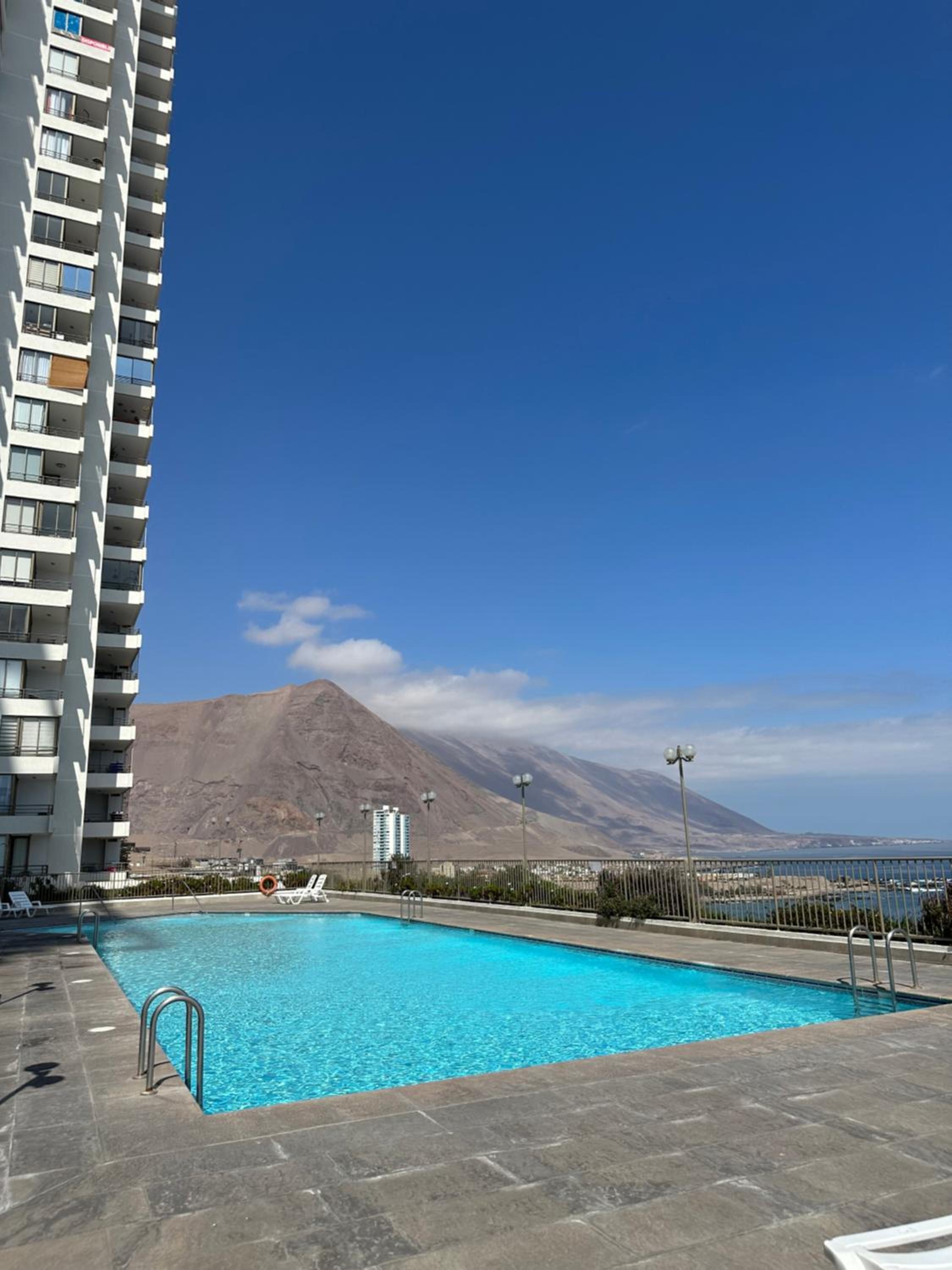 Departamento 1D1B Condominio Altos de Huayquique
