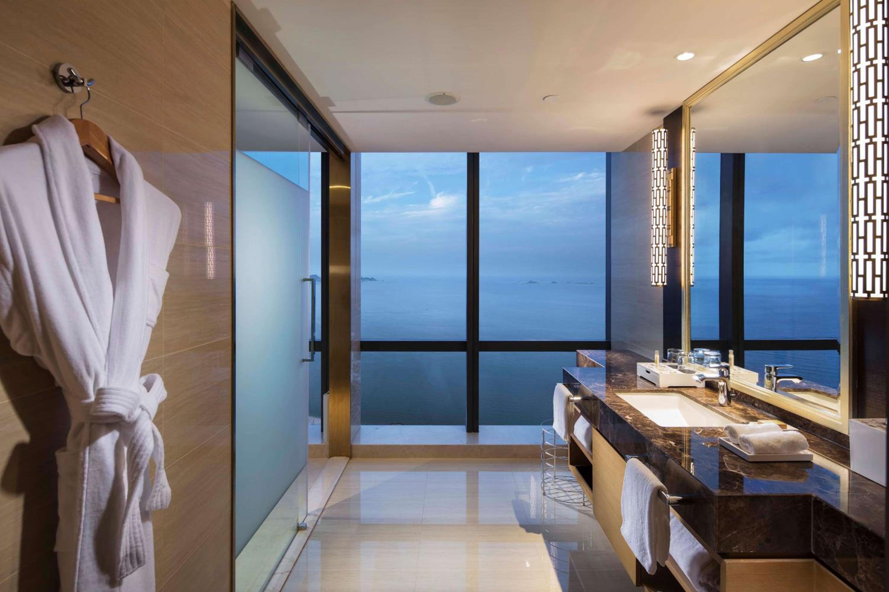 Yantai Vacations - Hilton Yantai - Property Image 10