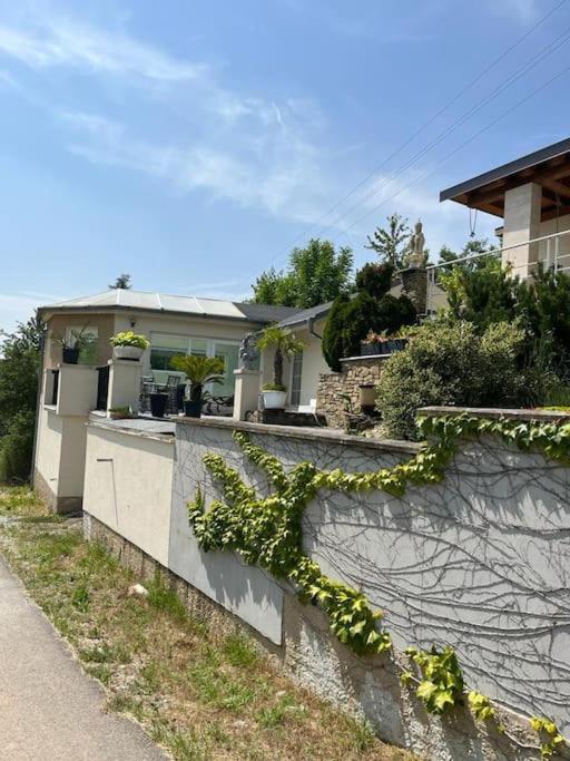 VILLA Sebe