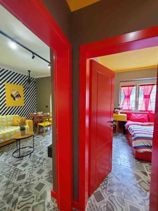 EMOJI house