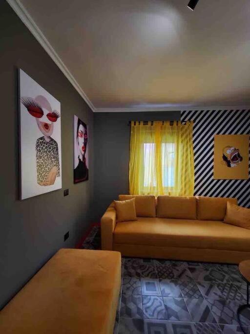 EMOJI house