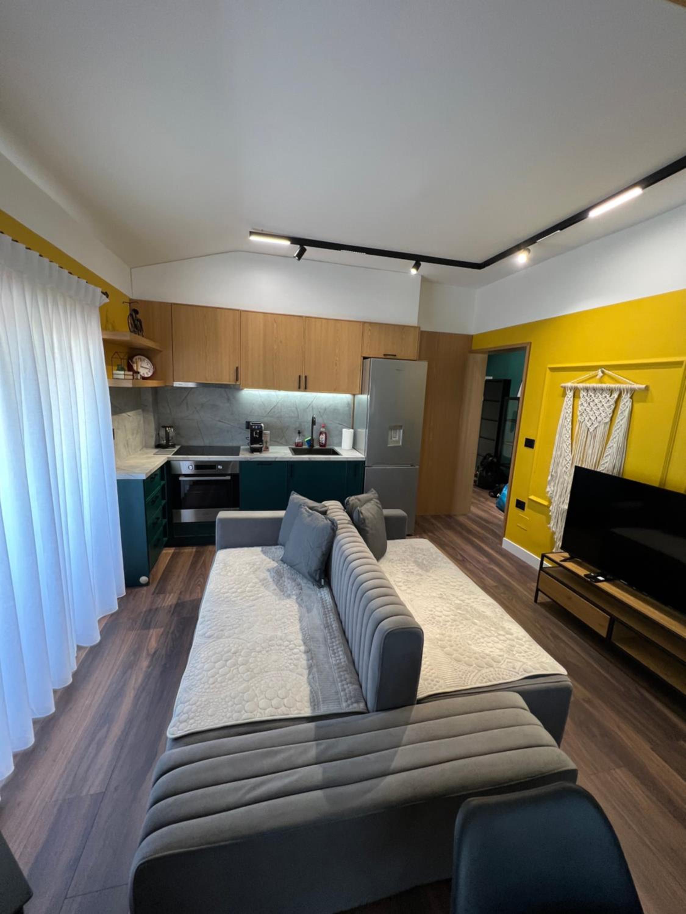 Drion Apartment with lake view