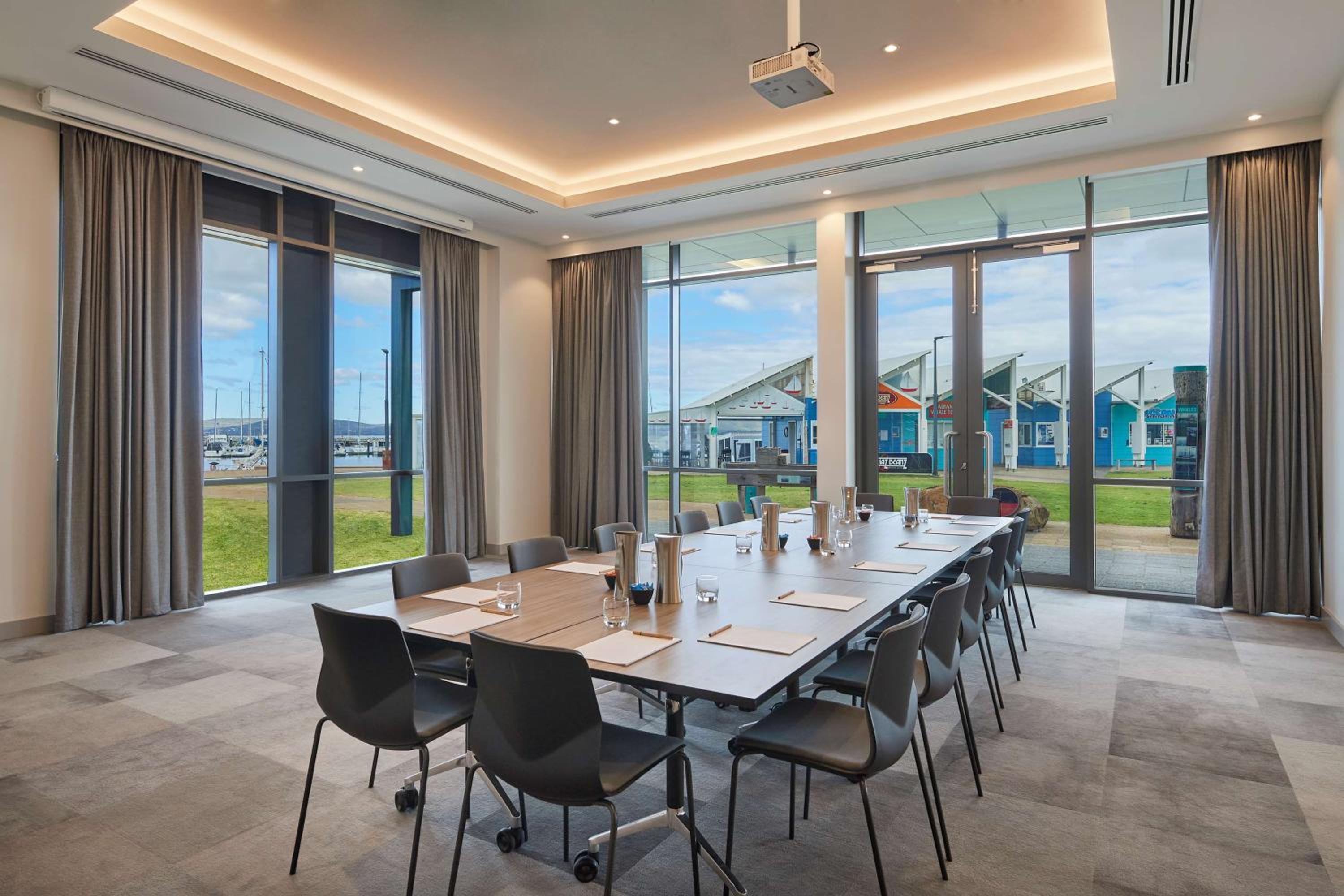 Albany Vacations - Hilton Garden Inn Albany, WA - Property Image 9