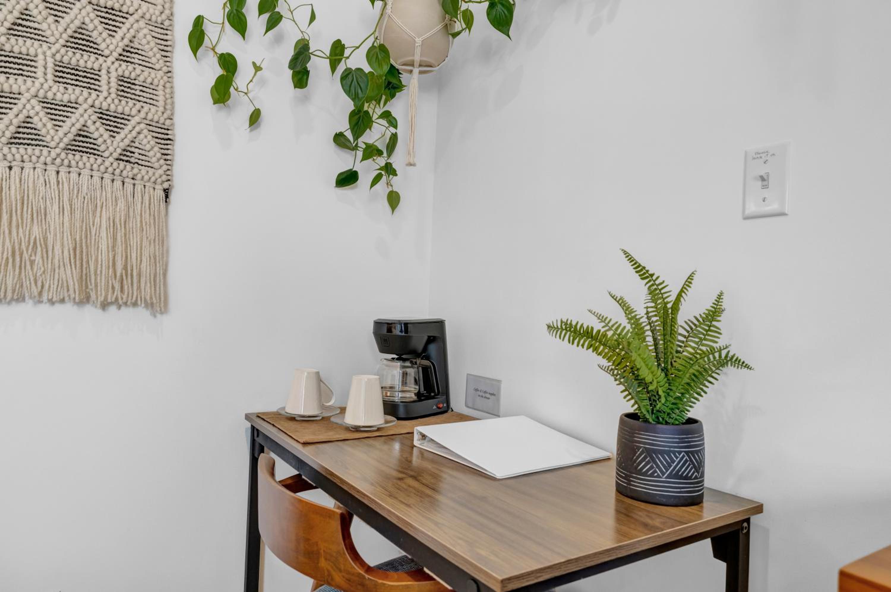 Cozy Kingsville Country Home Guest House