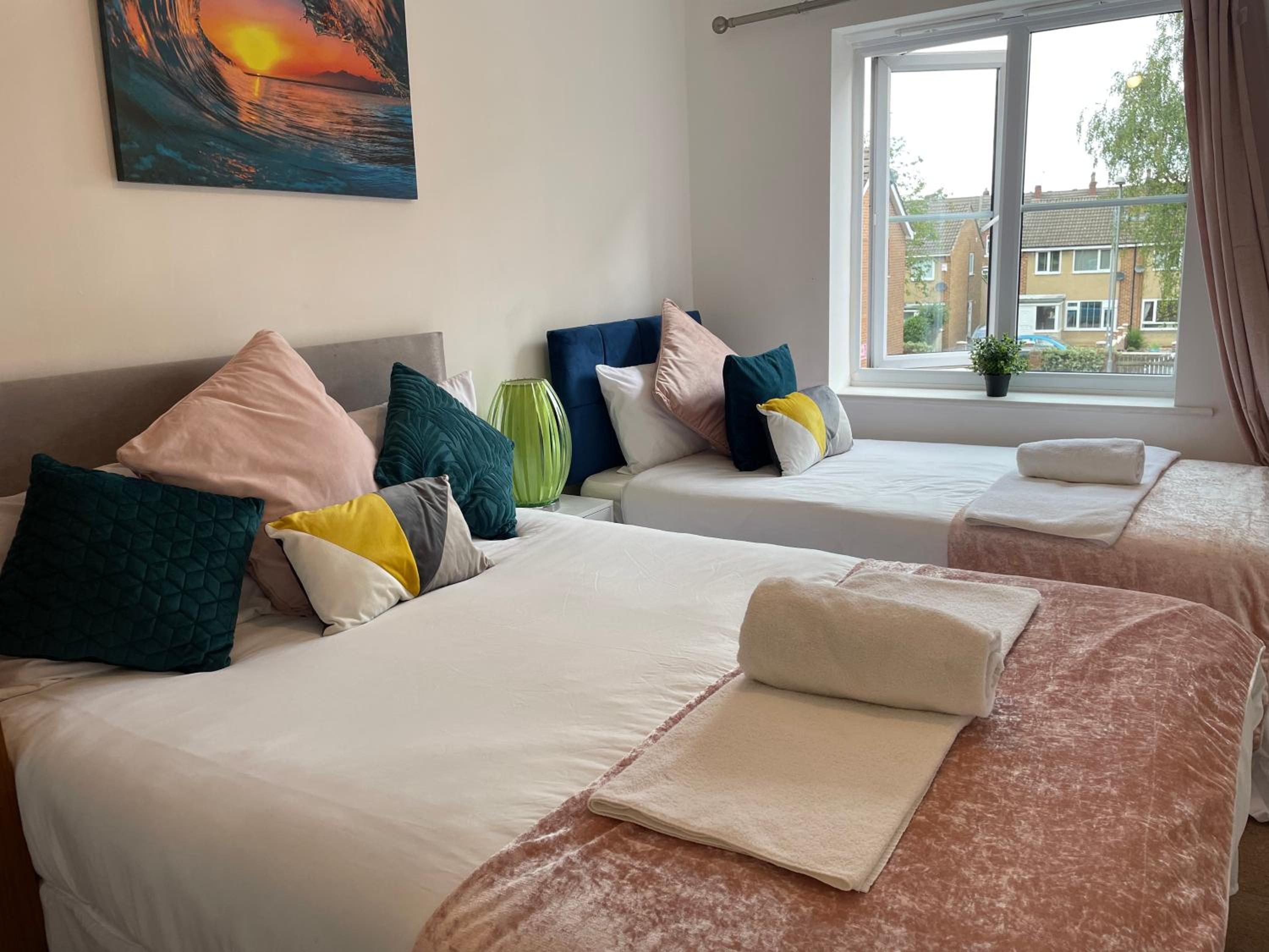 Free Allocated Parking-Mayfair Court view 3