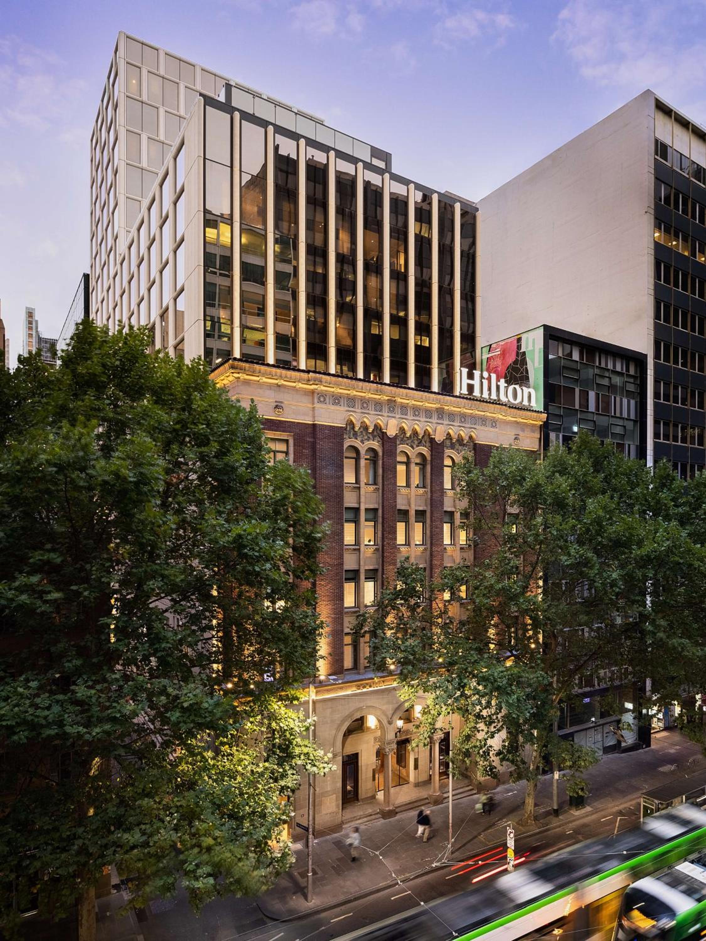 Hotel Hilton Melbourne Little Queen Street - Image 1