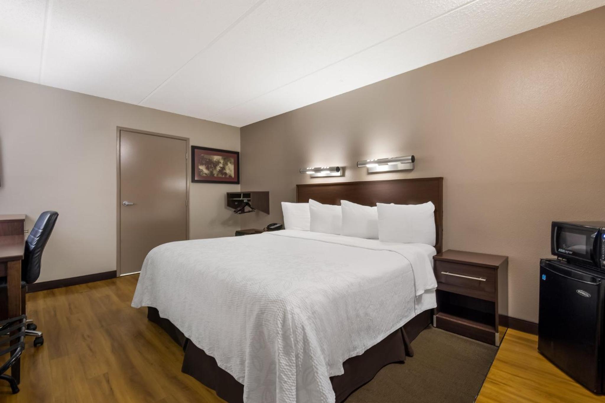 Red Roof Inn PLUS Nashville Airport - Property Image 13