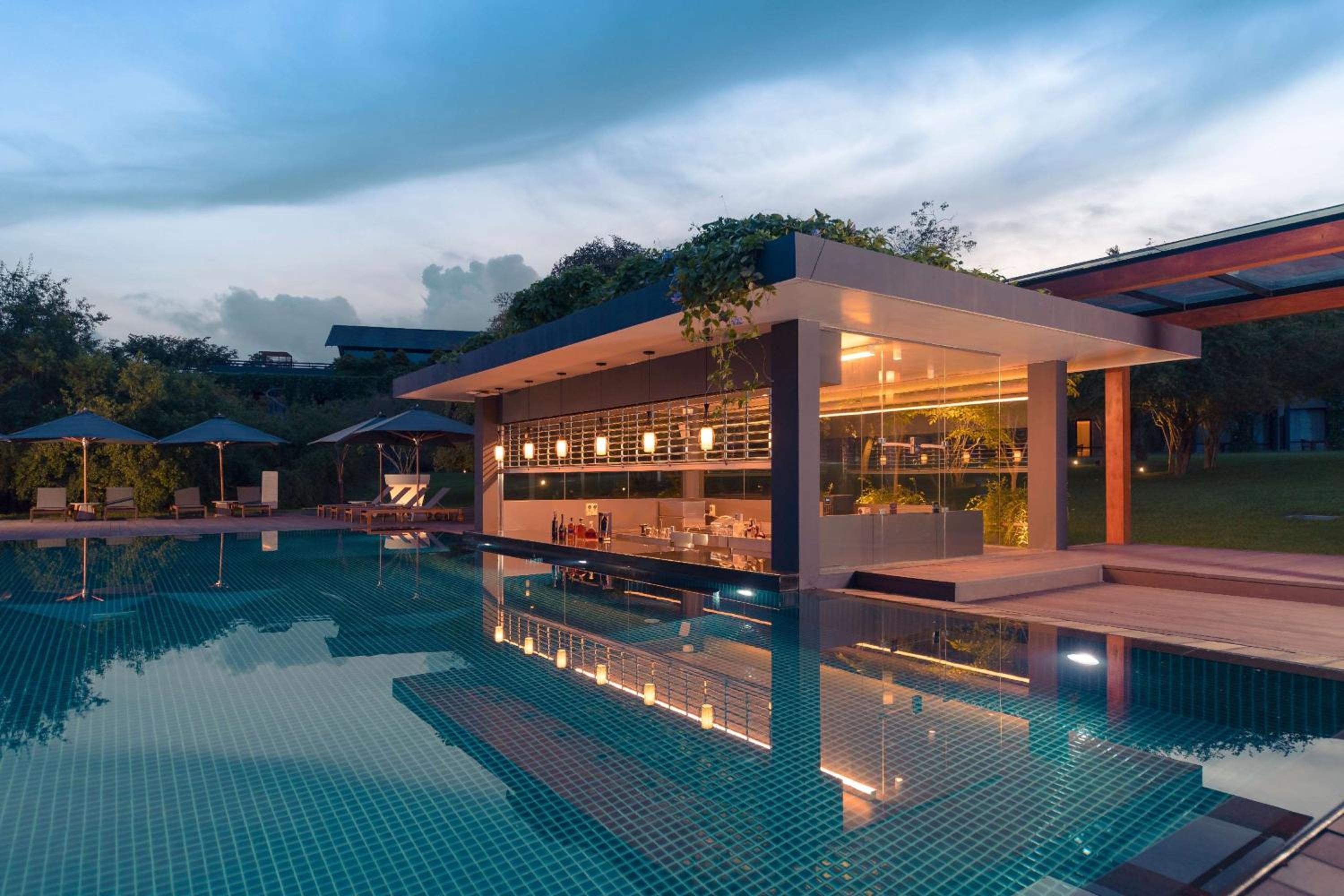 DoubleTree by Hilton Weerawila Rajawarna Resort