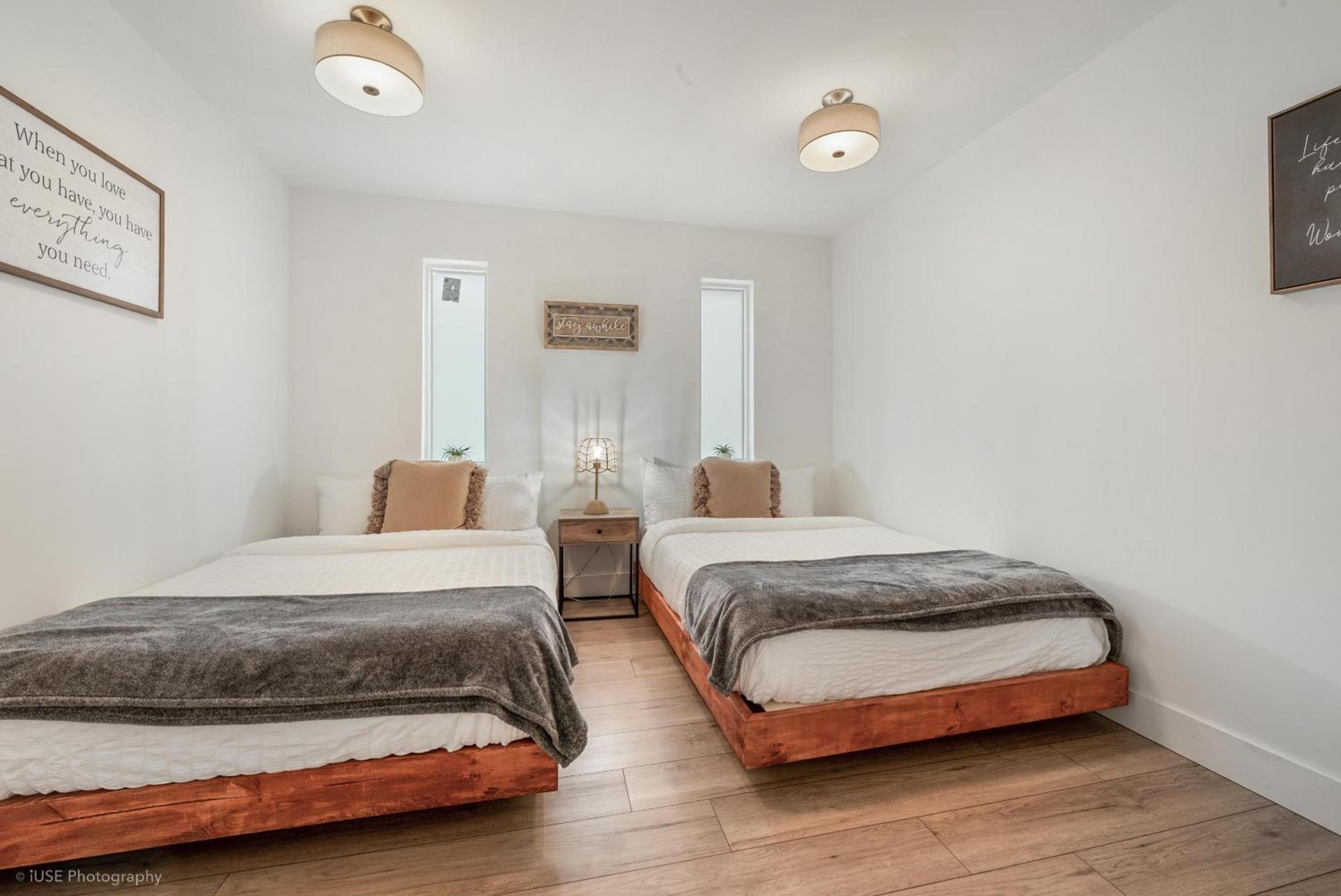 Luxe Retreat with Private Beach & Pool Paradise L53