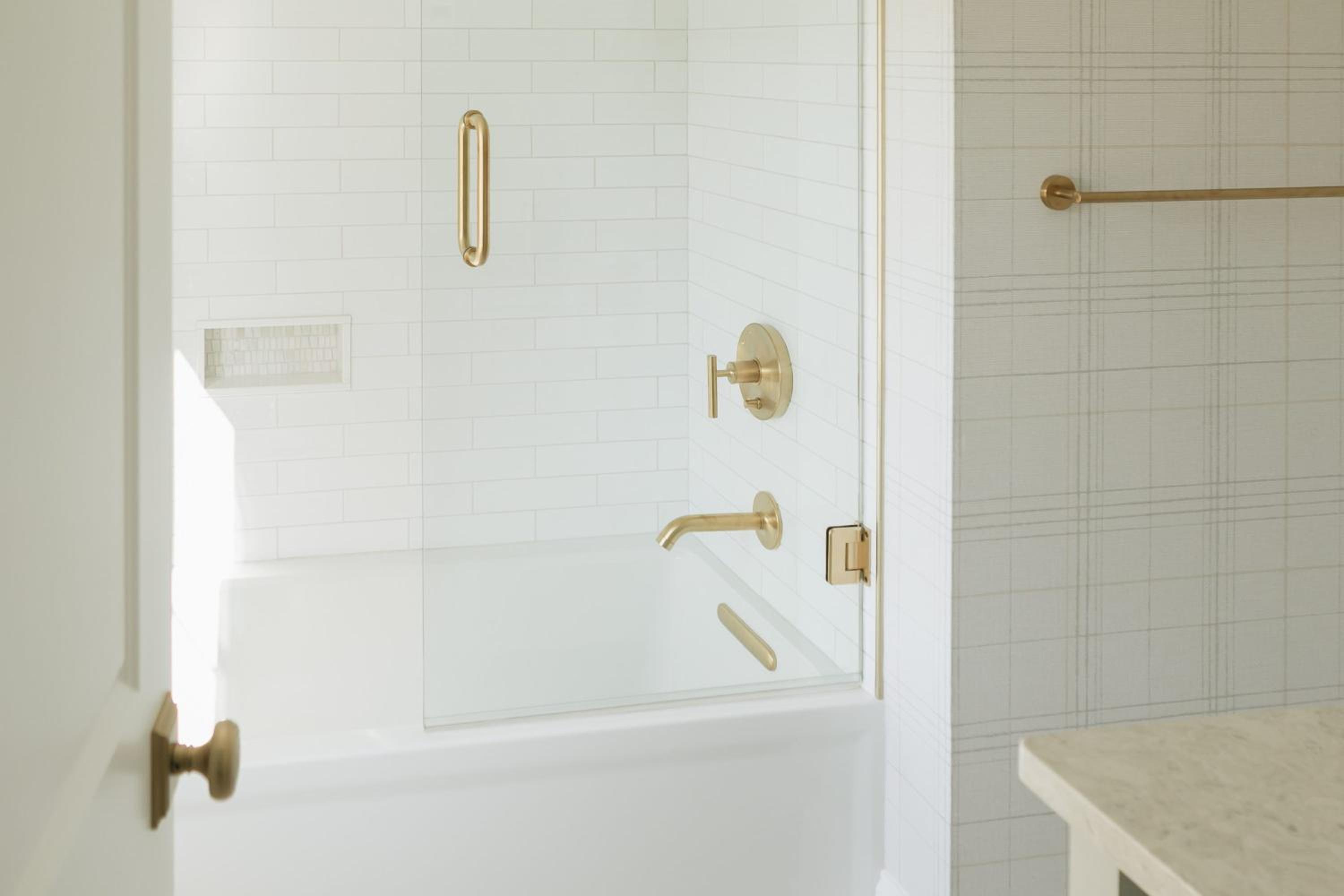 The Oaks Waterfront - Property Image 47