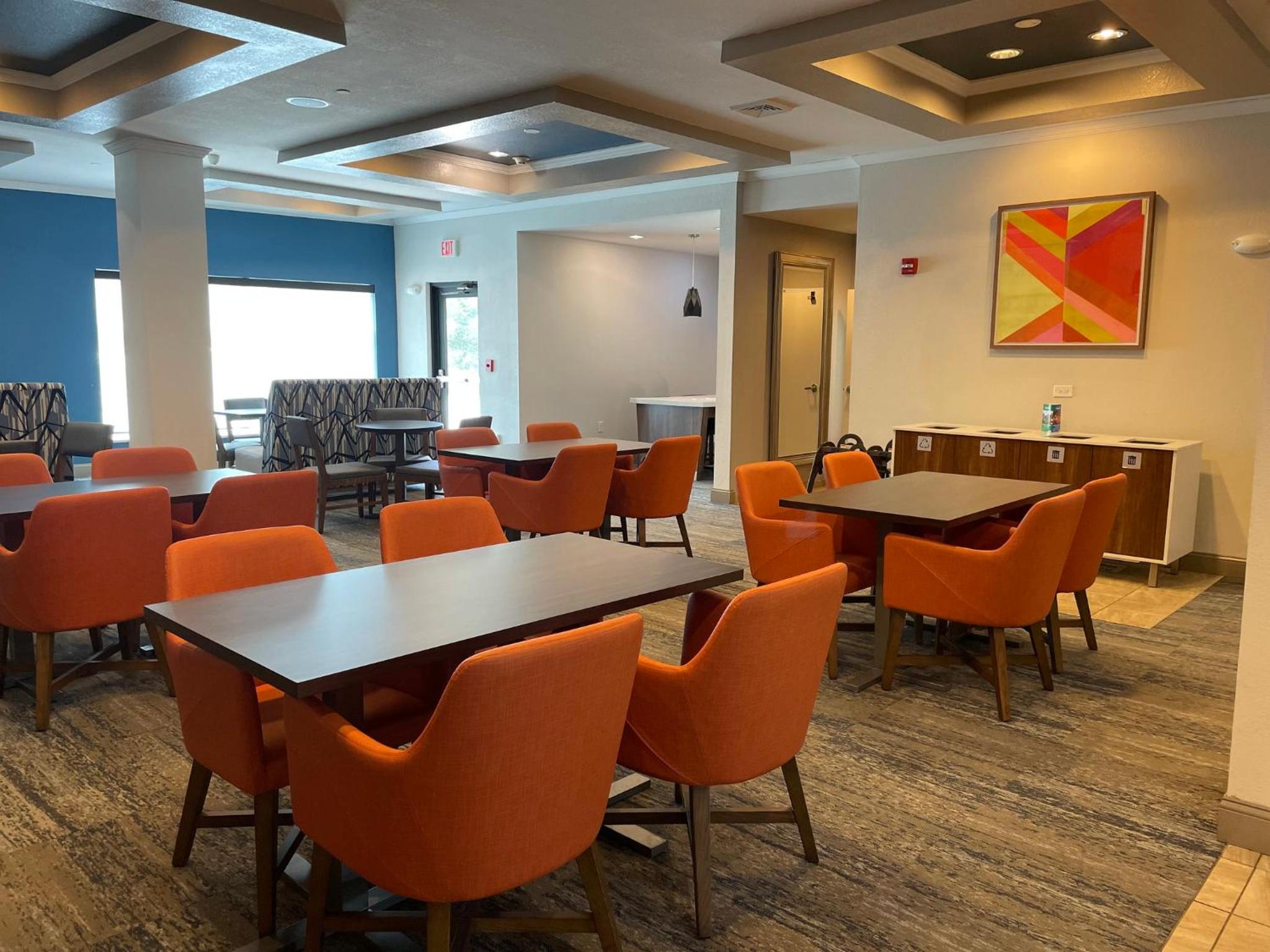 Montgomery Vacations - Holiday Inn Express and Suites Montgomery, an IHG Hotel - Property Image 30