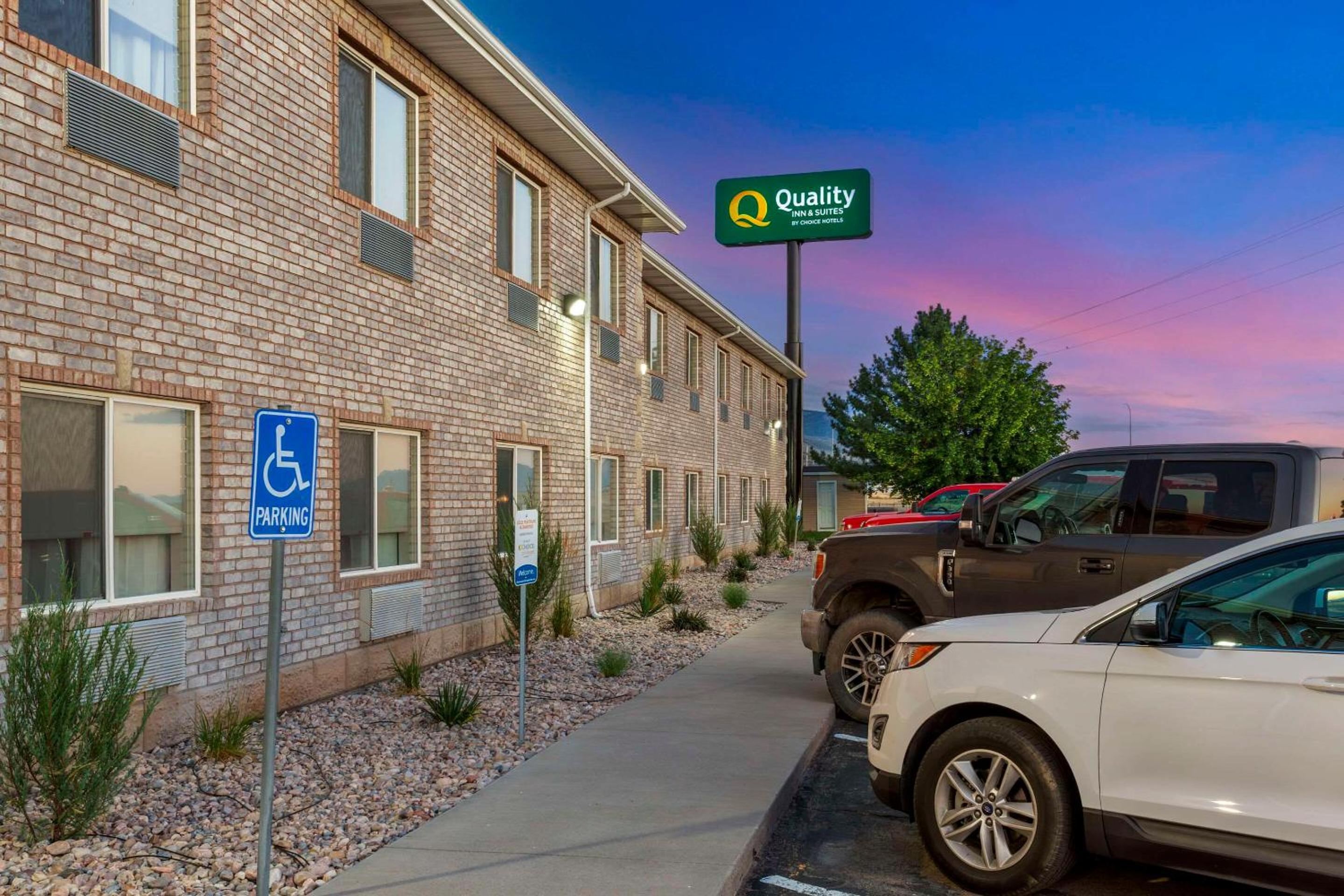 Richfield Vacations - Quality Inn  Suites Fillmore I-15 - Property Image 5