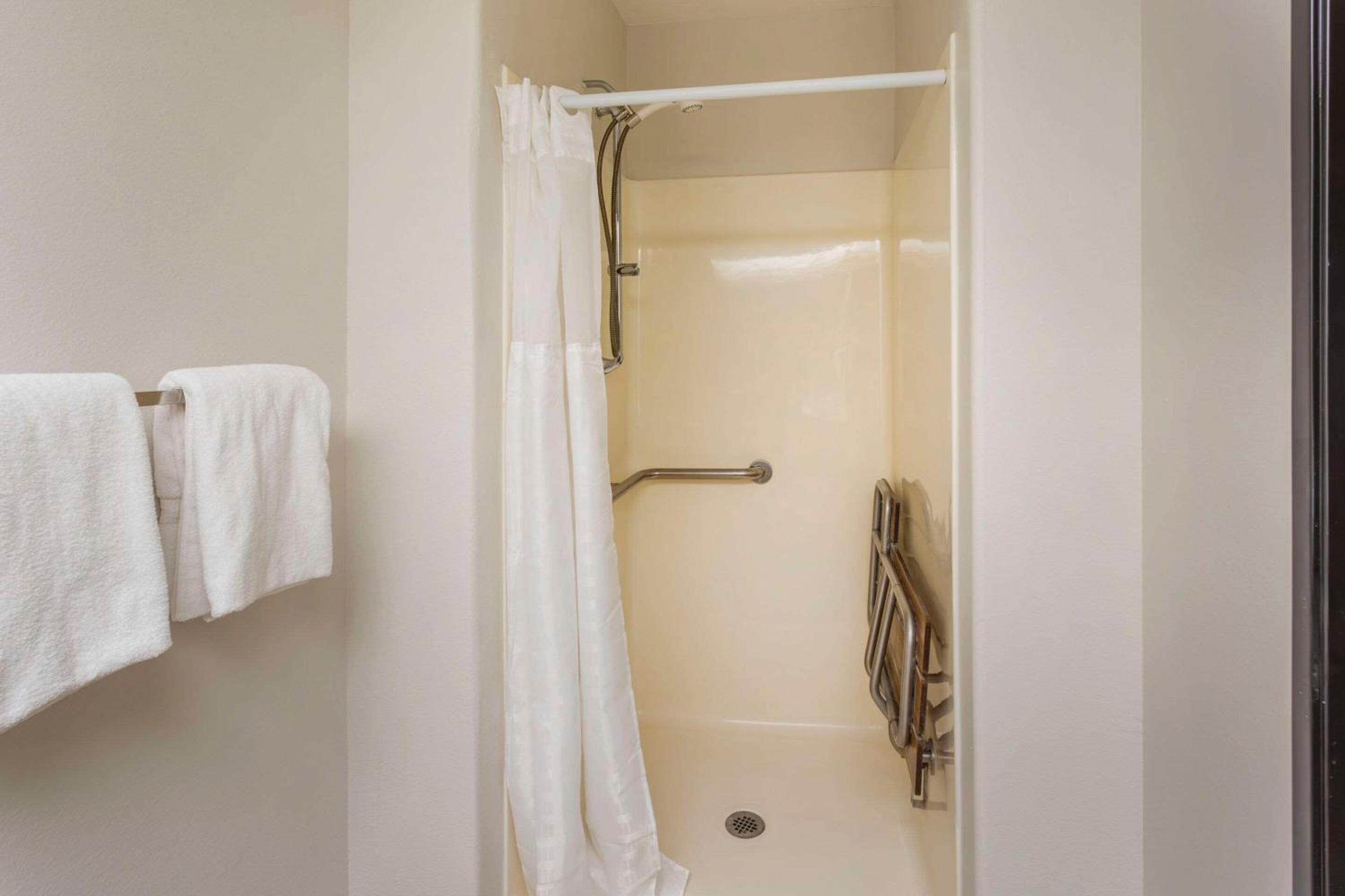 Quality Inn  Suites Fillmore I-15 - Property Image 43