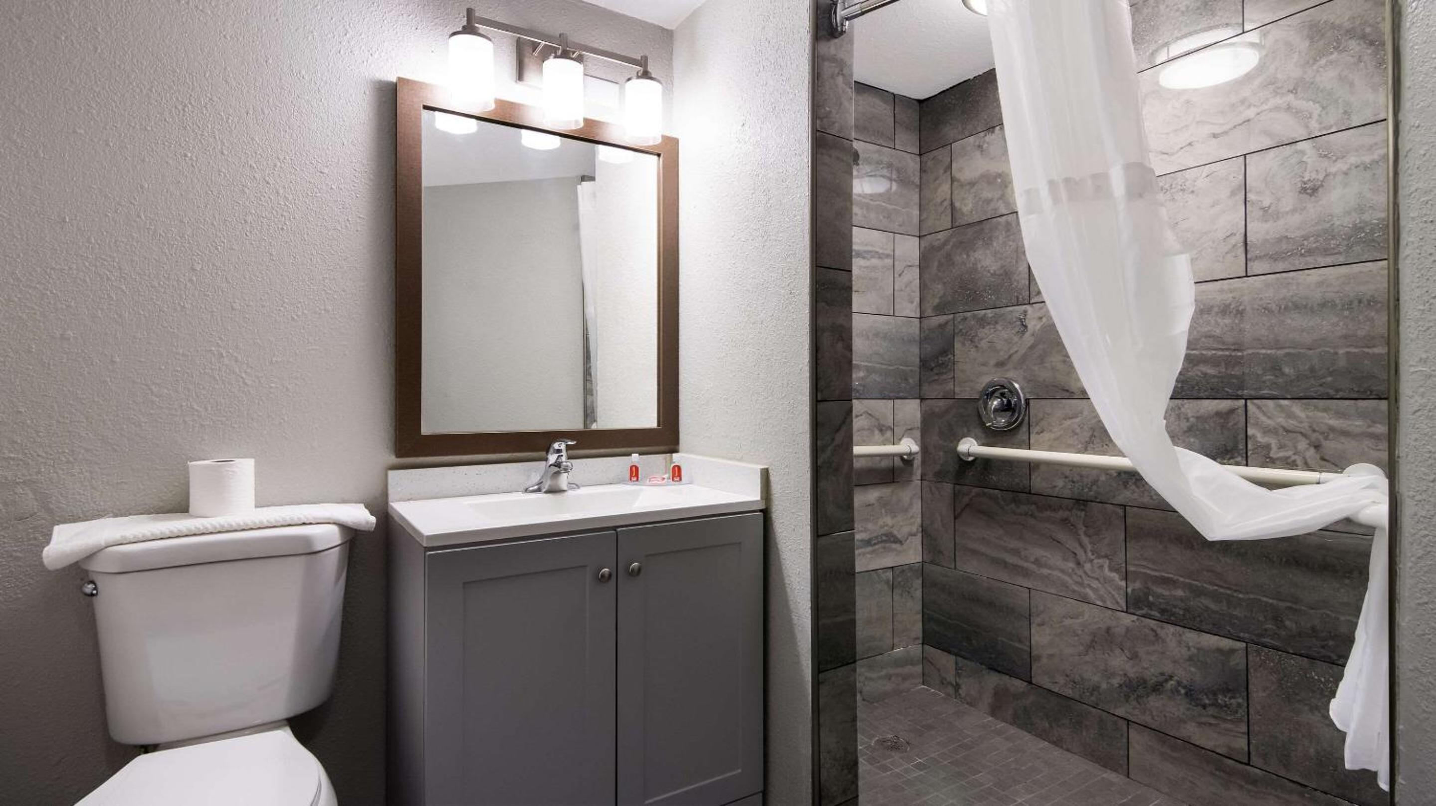 Econo Lodge Portage, Photo 11