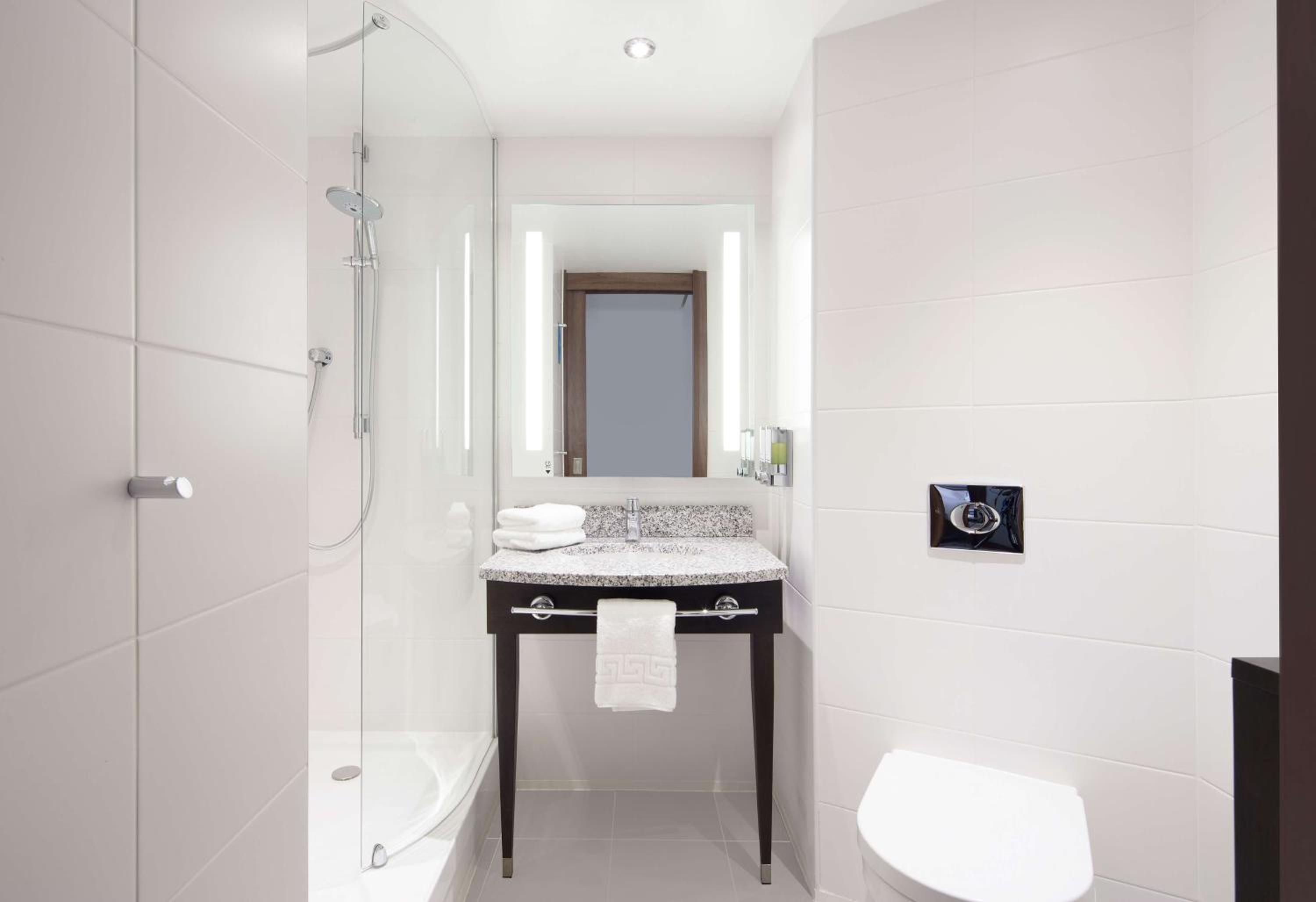 Dundee Vacations - Hampton by Hilton Dundee City Centre - Property Image 9