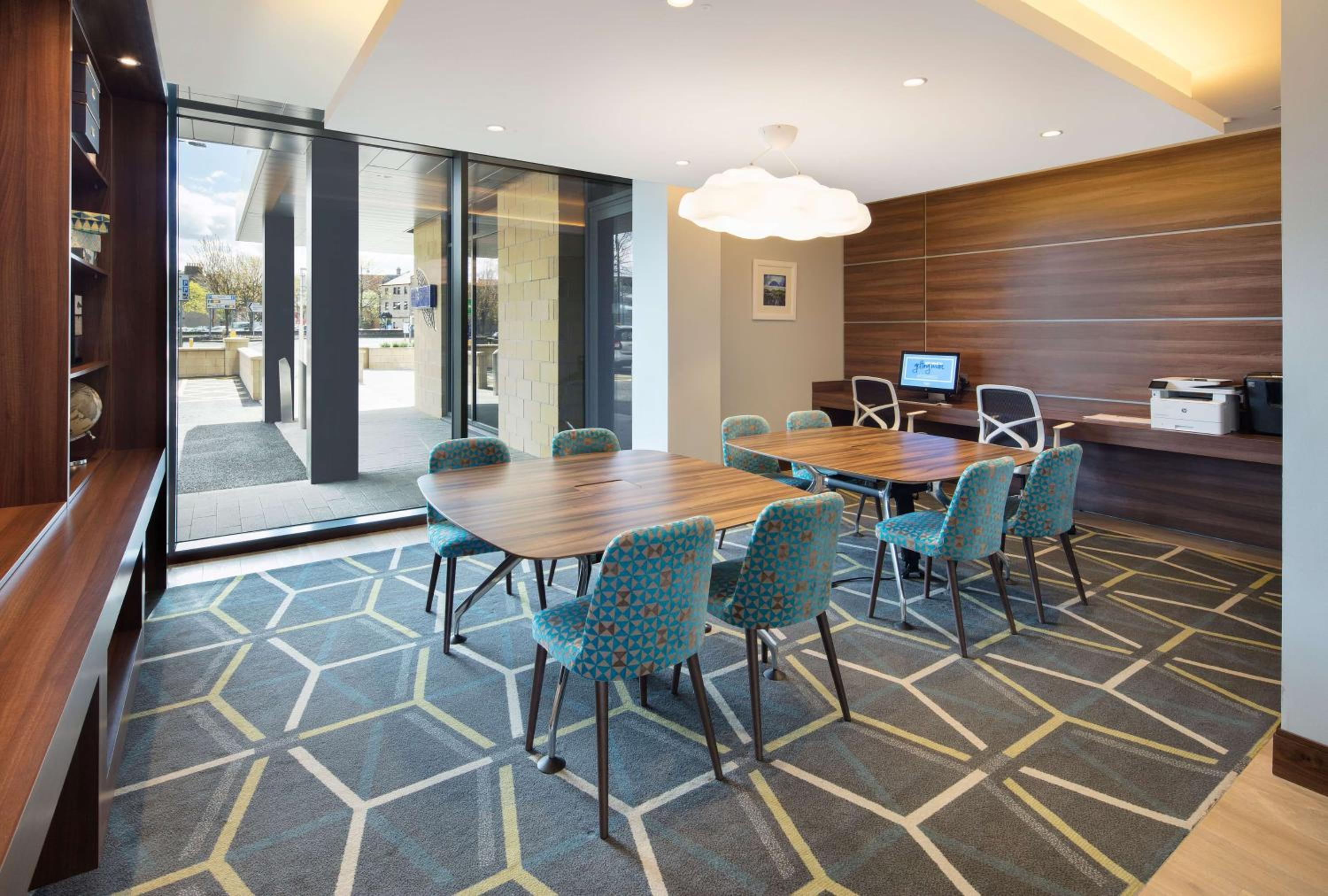 Dundee Vacations - Hampton by Hilton Dundee City Centre - Property Image 4