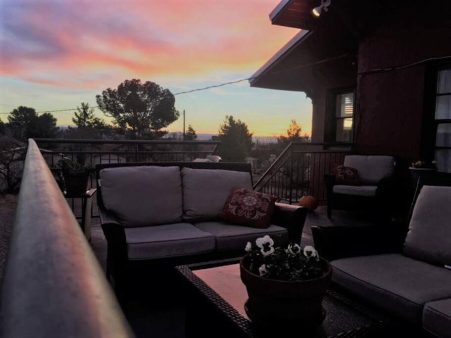 Expansive Ground Floor Pensione. view 4
