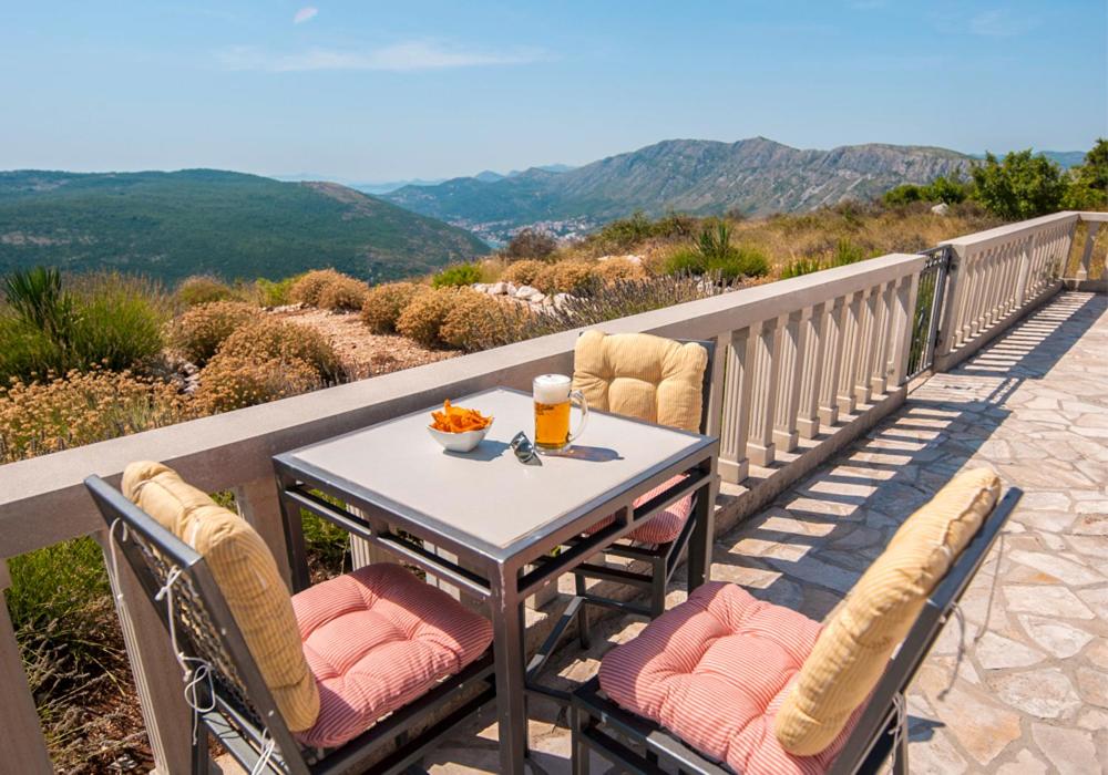 Luxury Villa Lule with private pool near Dubrovnik