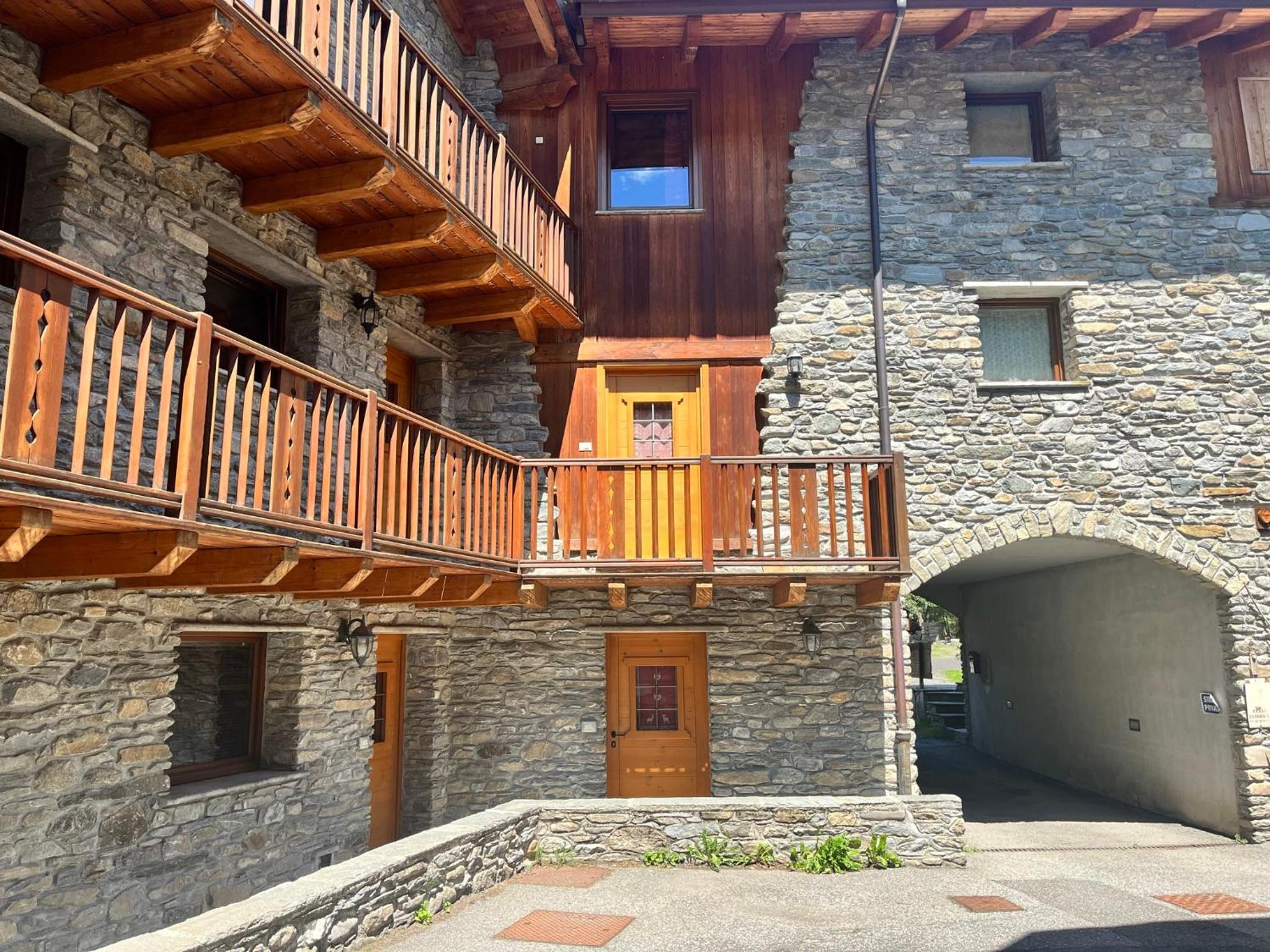 Champex Apartments