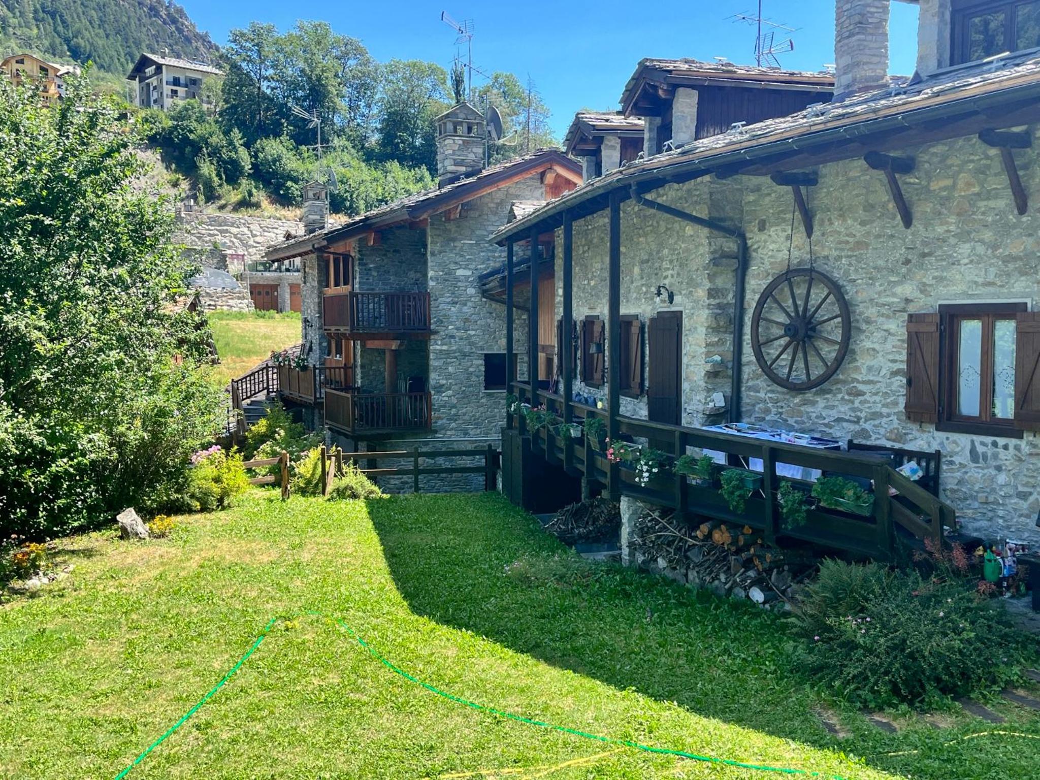 Champex Apartments