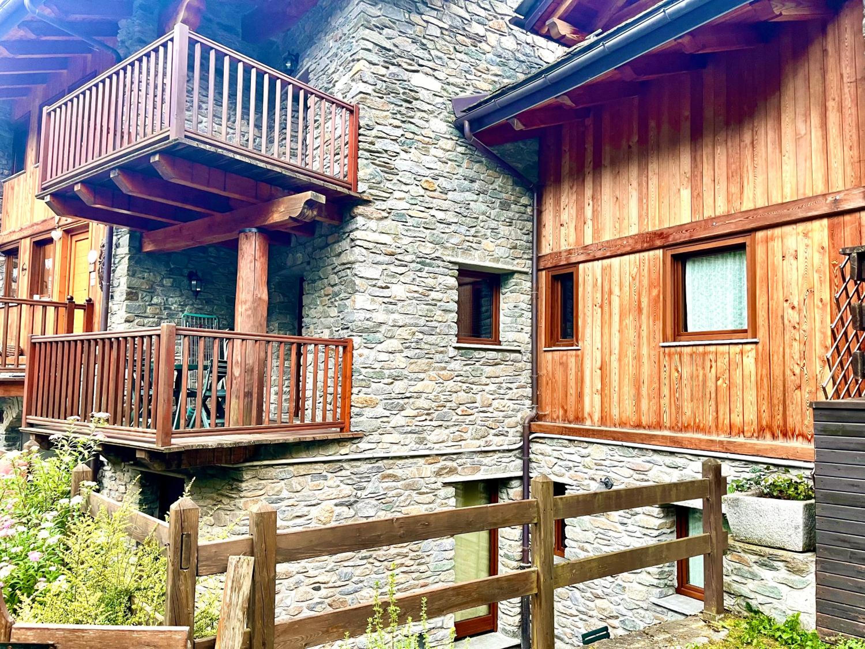 Champex Apartments