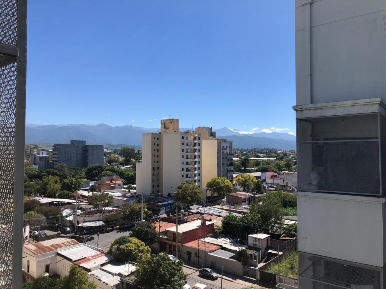 El Despertar En Los Cerros