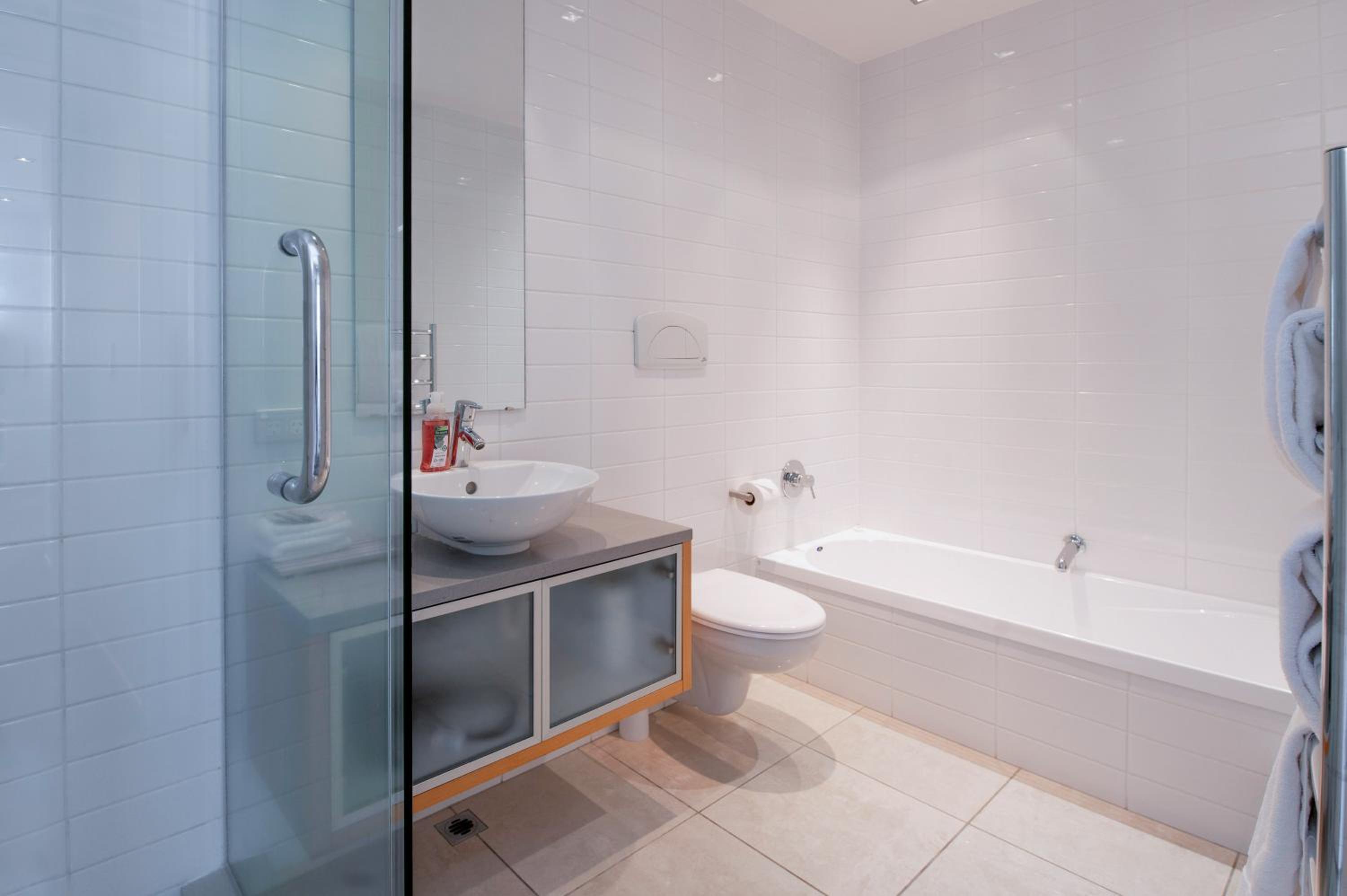 Waimahana Apartment 8