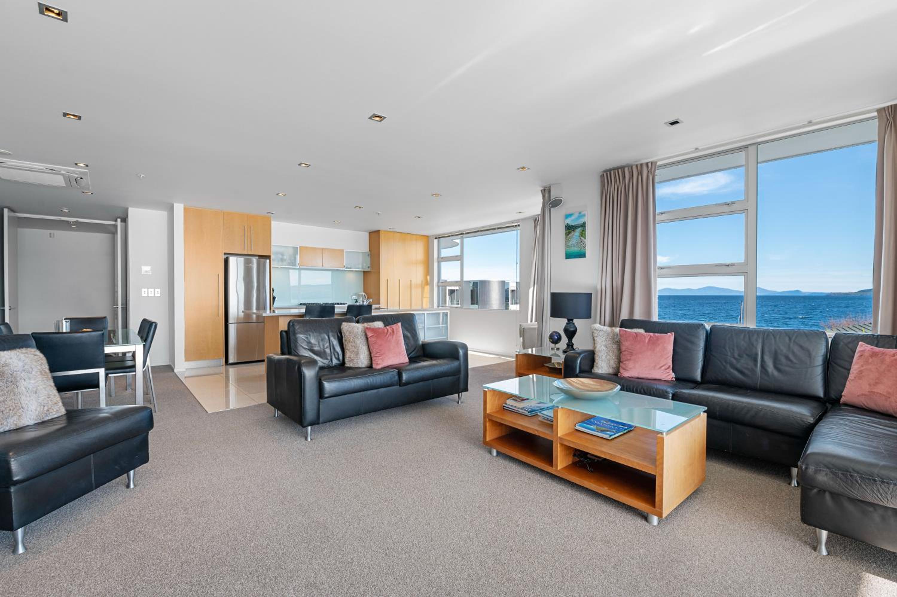 Waimahana Apartment 8